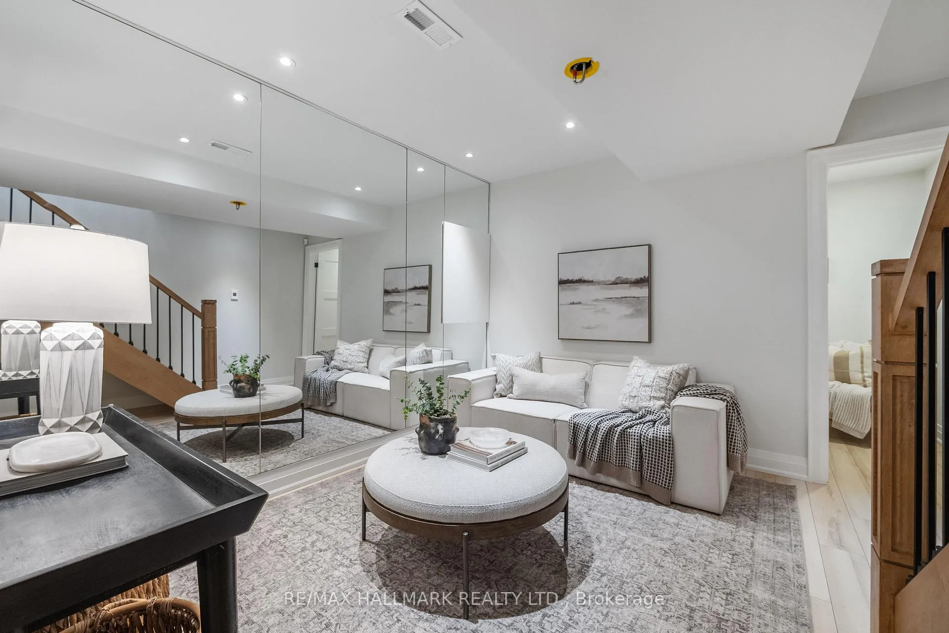 Photo 25 of 272 Kenilworth Avenue, Toronto, The Beaches — HOMEH