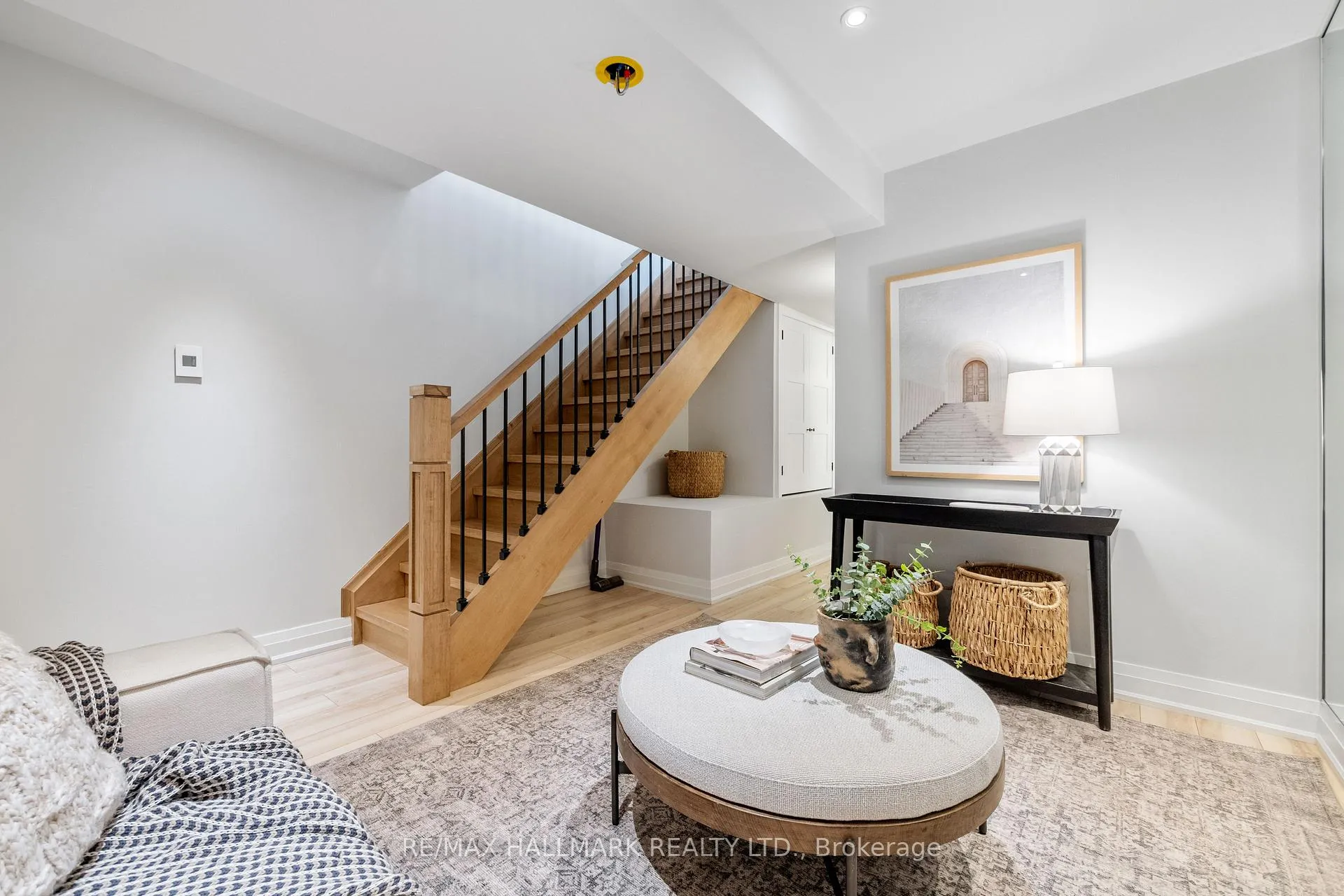 Photo 26 of 272 Kenilworth Avenue, Toronto, The Beaches — HOMEH