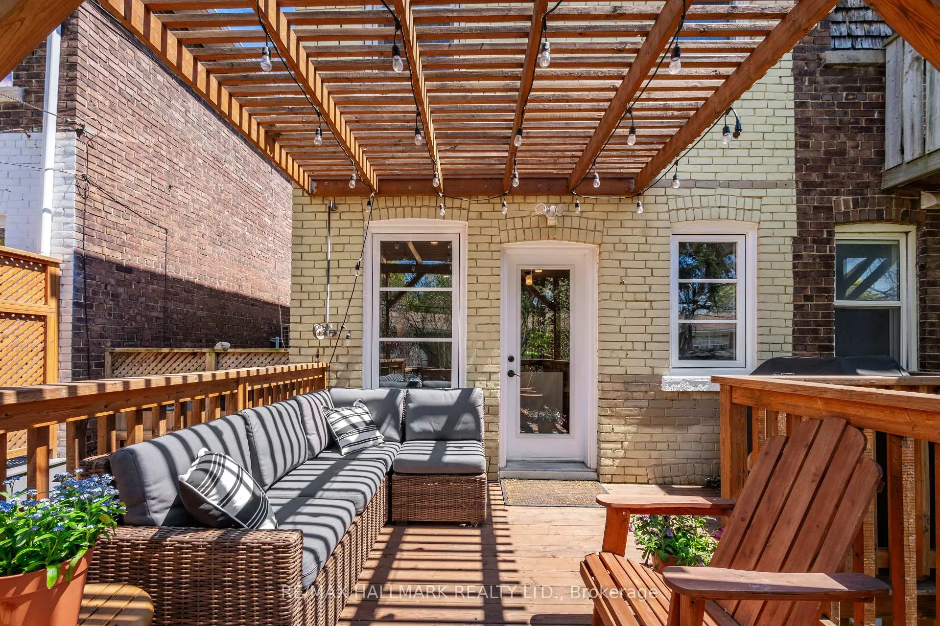 Photo 32 of 272 Kenilworth Avenue, Toronto, The Beaches — HOMEH