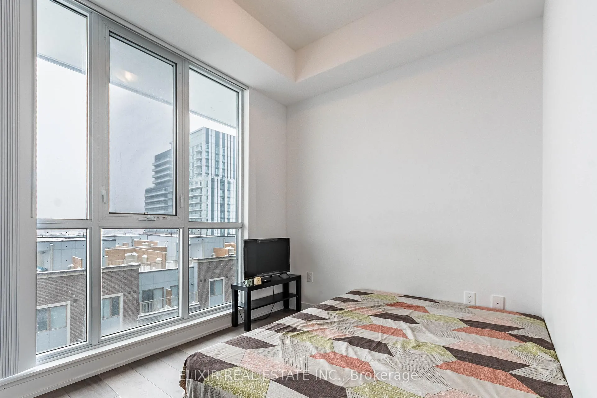Photo 11 of Unit 522, 60 Honeycrisp Crescent, Vaughan, Vaughan Corporate Centre — HOMEH