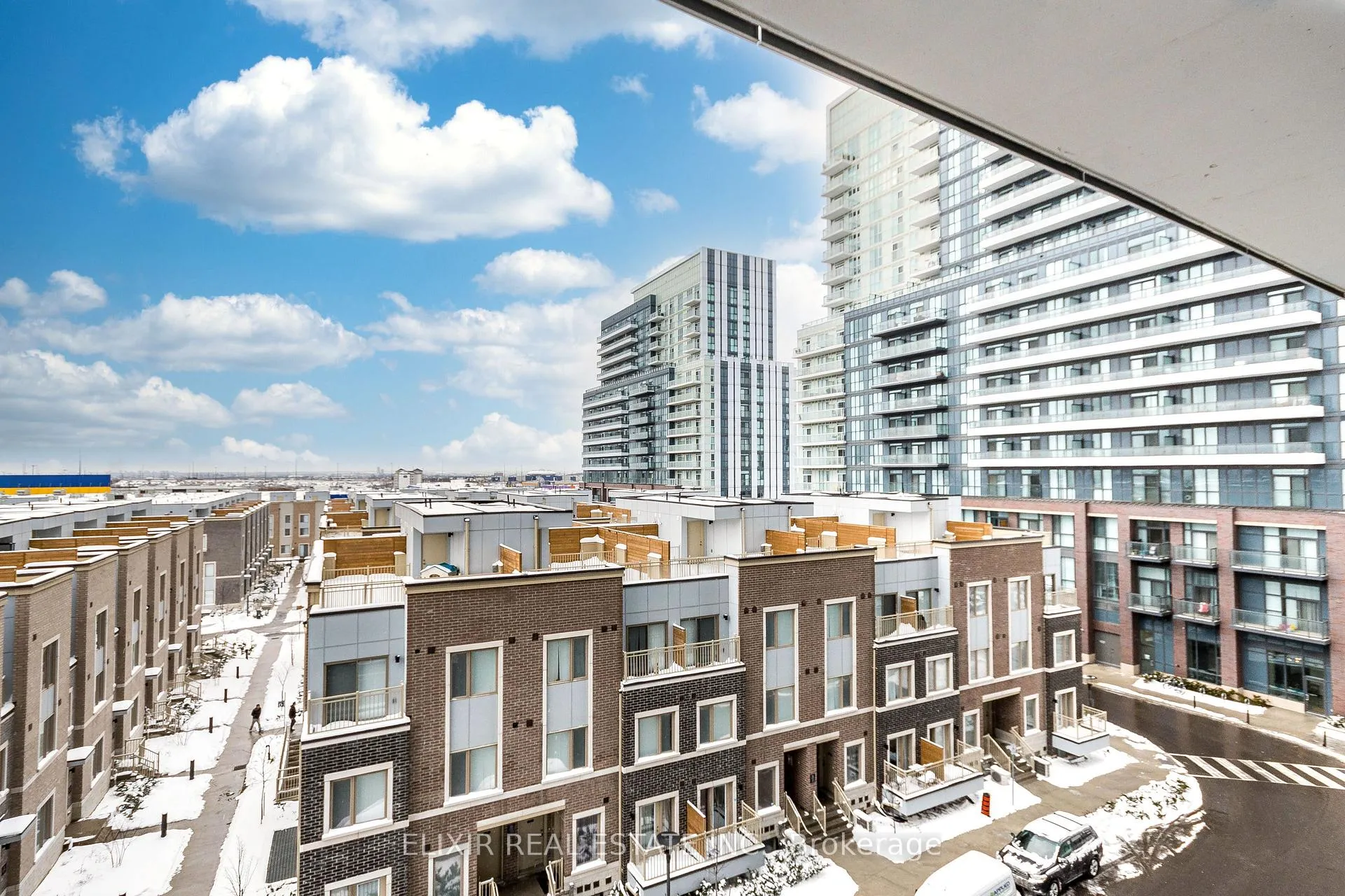 Photo 14 of Unit 522, 60 Honeycrisp Crescent, Vaughan, Vaughan Corporate Centre — HOMEH