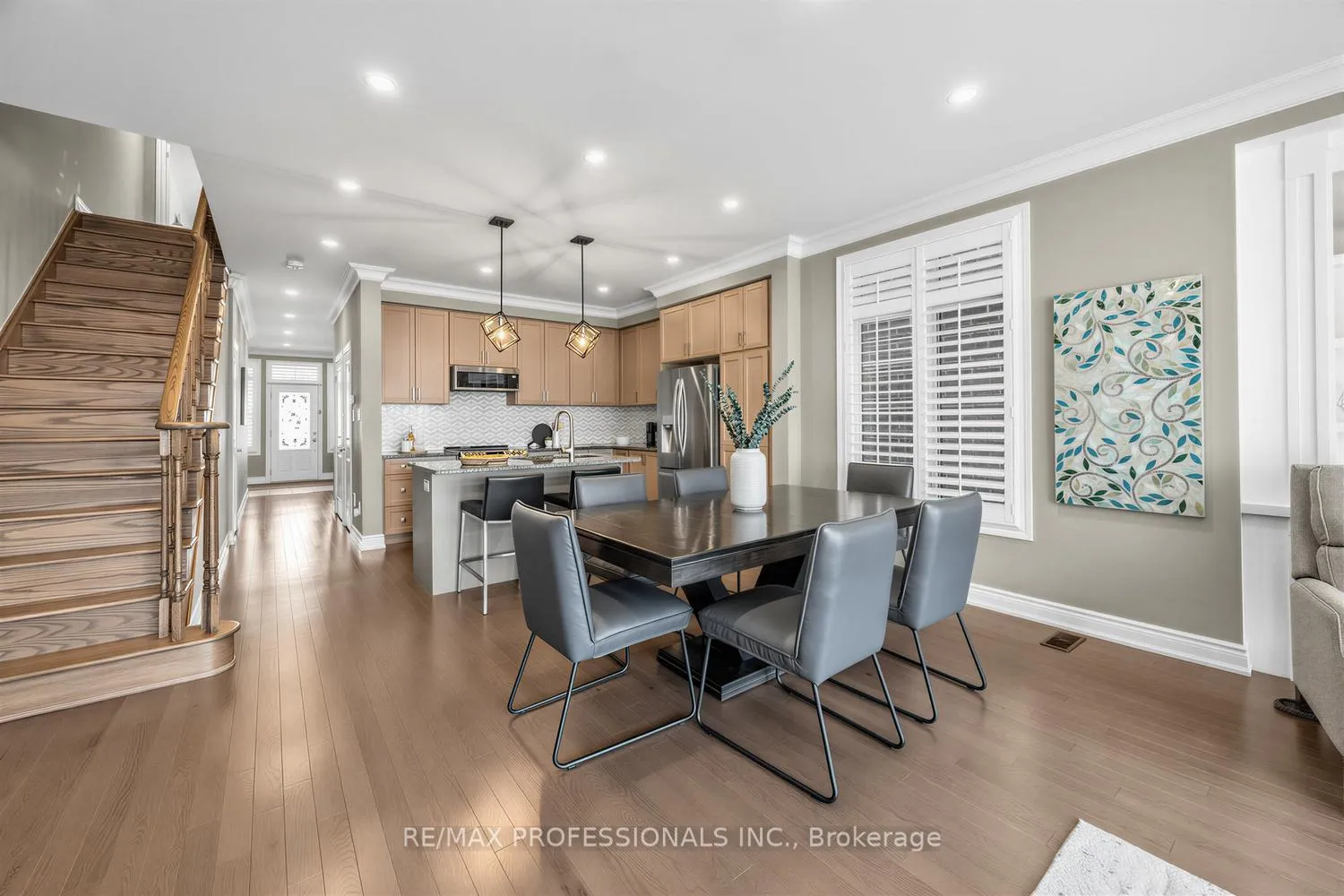 Photo 10 of 44 Oakmore Lane, Brampton, Bram West — HOMEH