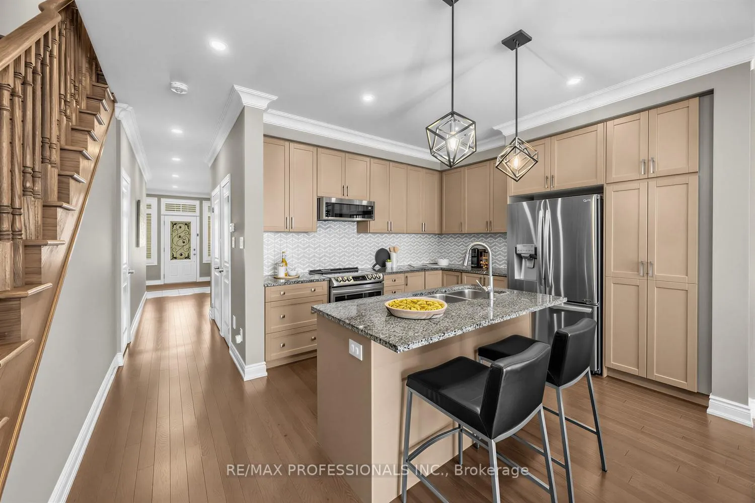 Photo 13 of 44 Oakmore Lane, Brampton, Bram West — HOMEH