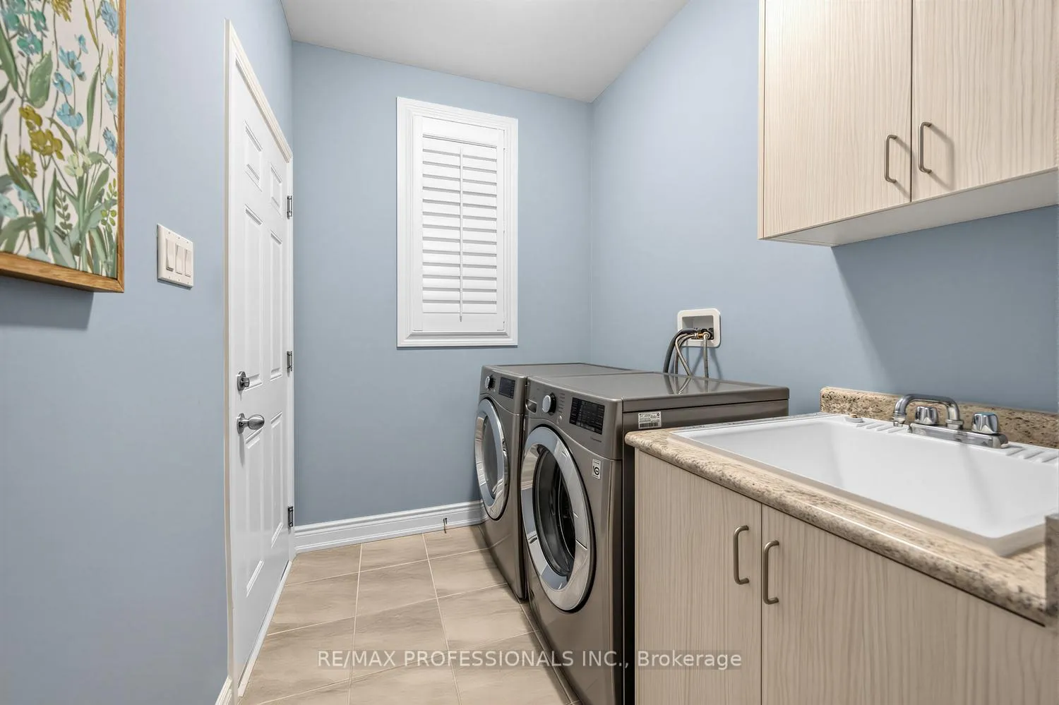 Photo 17 of 44 Oakmore Lane, Brampton, Bram West — HOMEH