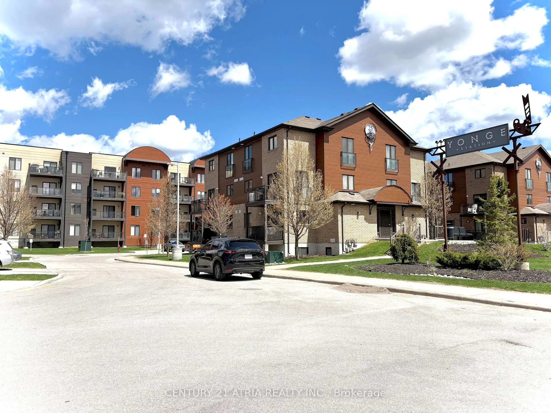 Photo 1 of Unit 109, 720 Yonge Street, Barrie, Painswick South — HOMEH