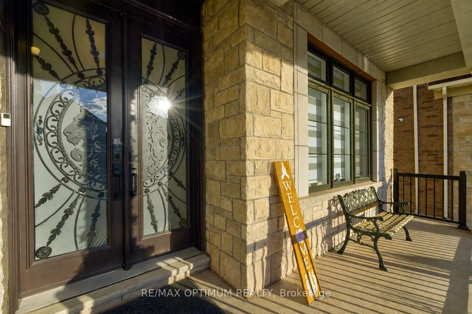 Photo 3 of 51 Dairymaid Road, Brampton, Credit Valley — HOMEH