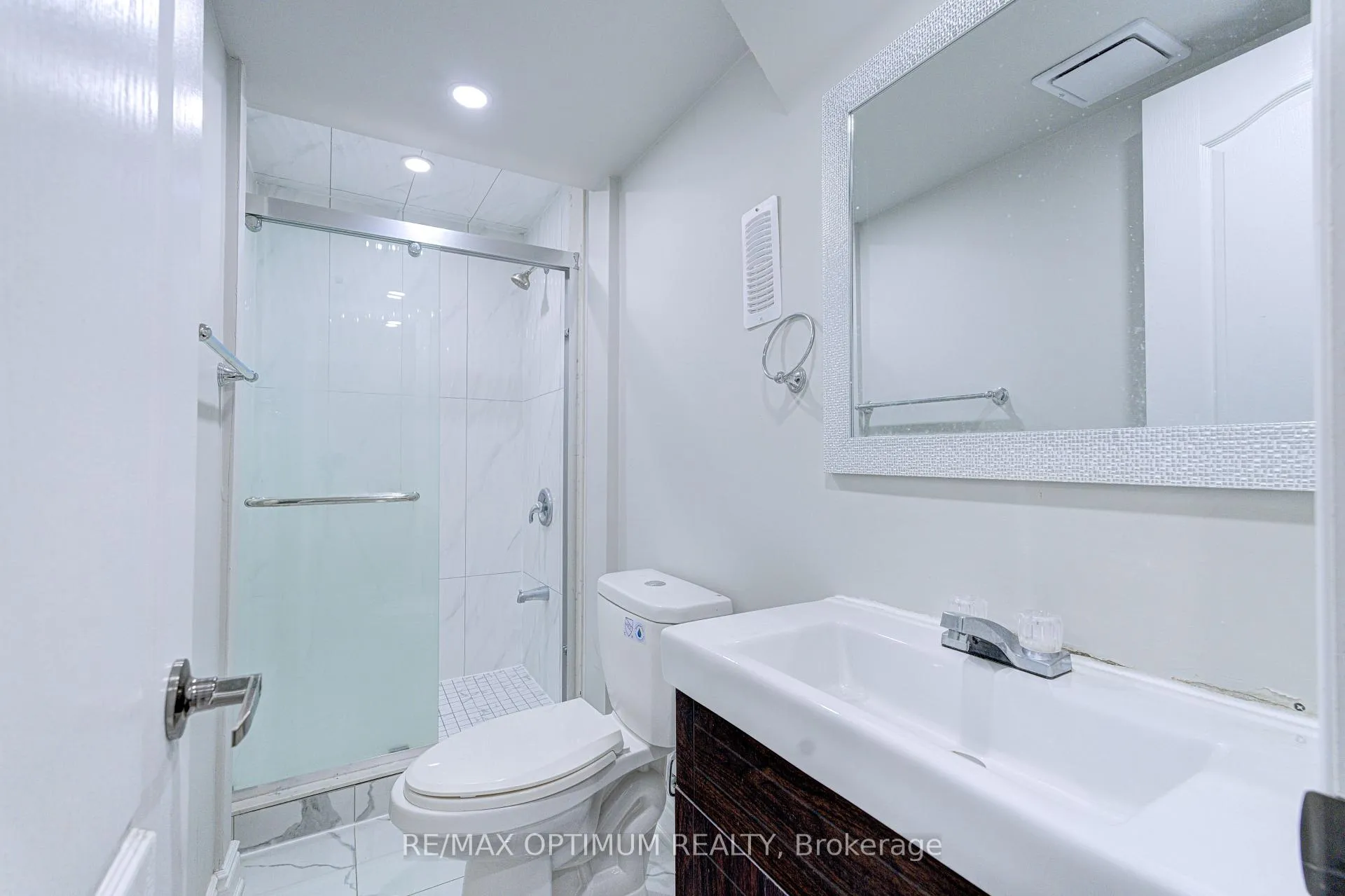 Photo 36 of 51 Dairymaid Road, Brampton, Credit Valley — HOMEH