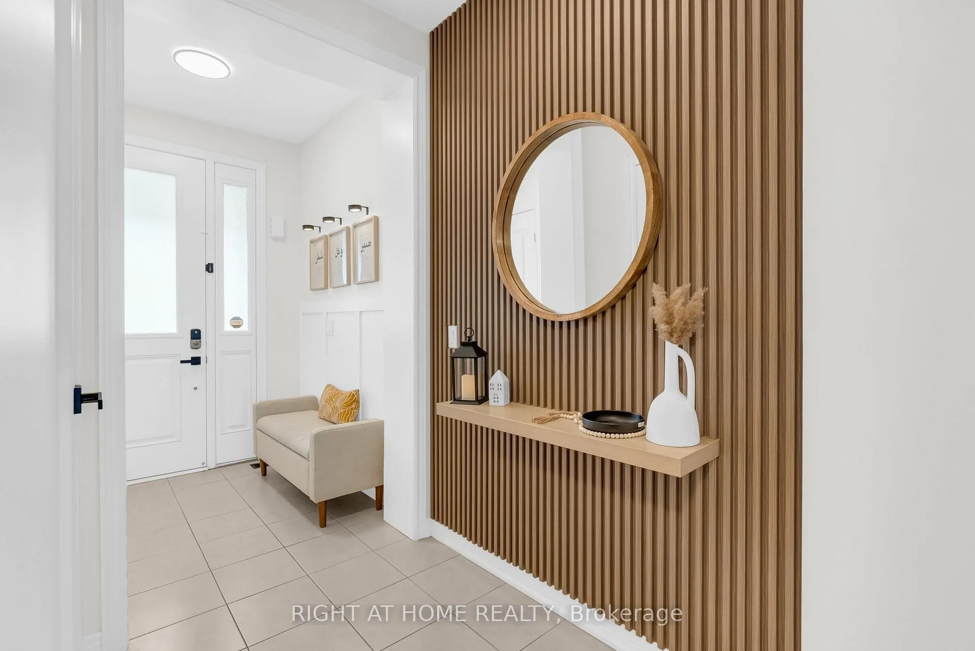 Photo 7 of 35 Talence Drive, Hamilton, Stoney Creek Mountain — HOMEH