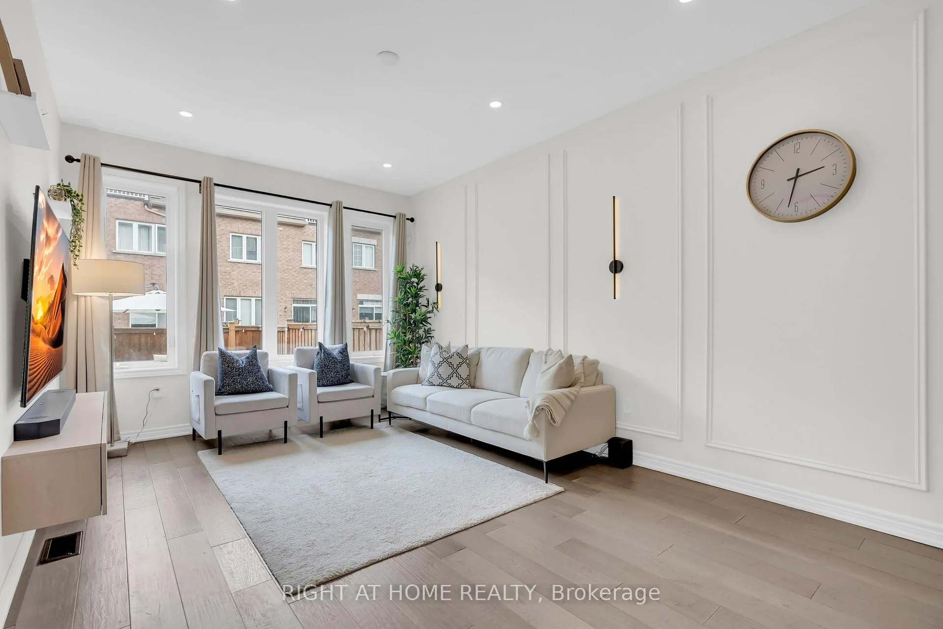 Photo 10 of 35 Talence Drive, Hamilton, Stoney Creek Mountain — HOMEH