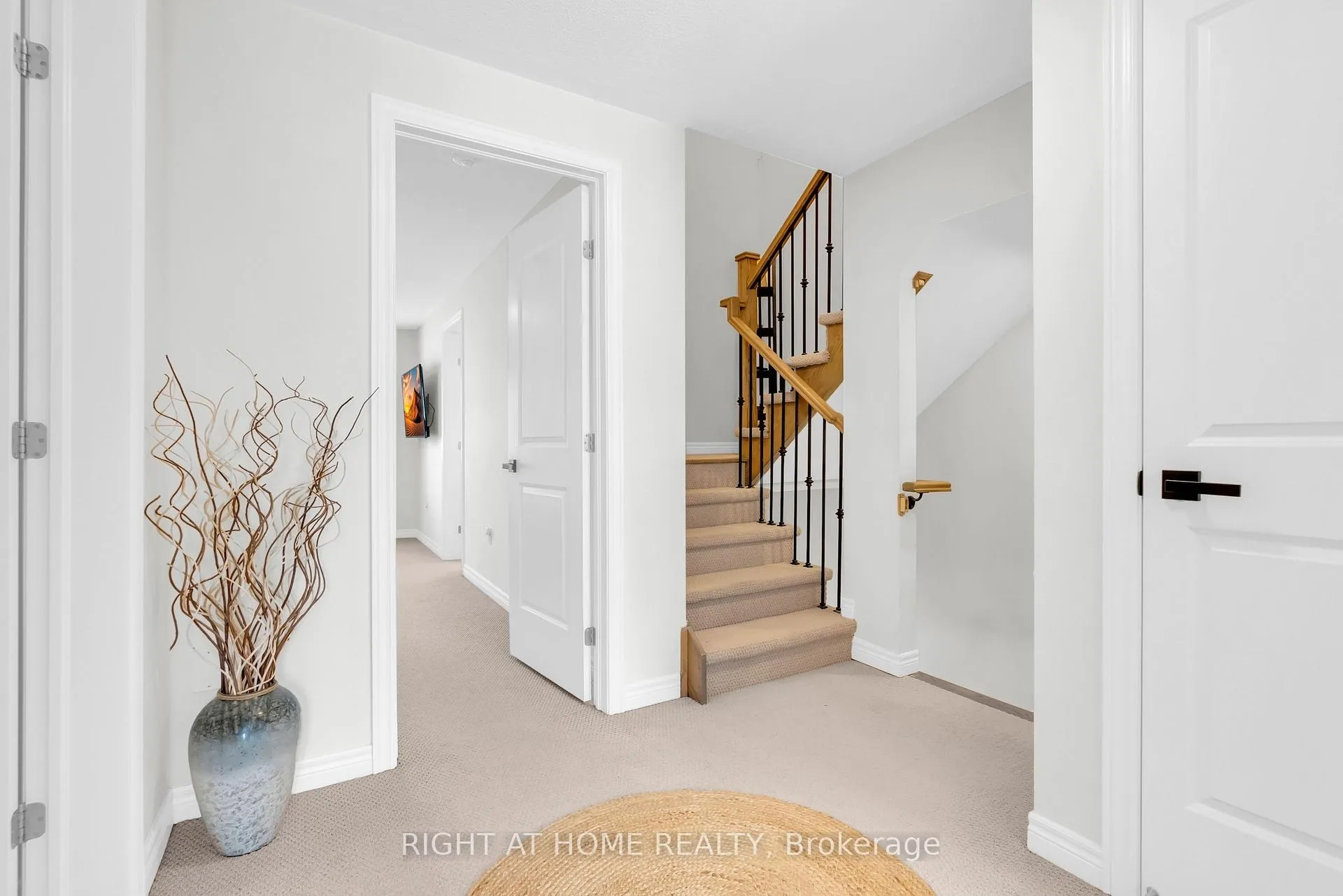 Photo 19 of 35 Talence Drive, Hamilton, Stoney Creek Mountain — HOMEH