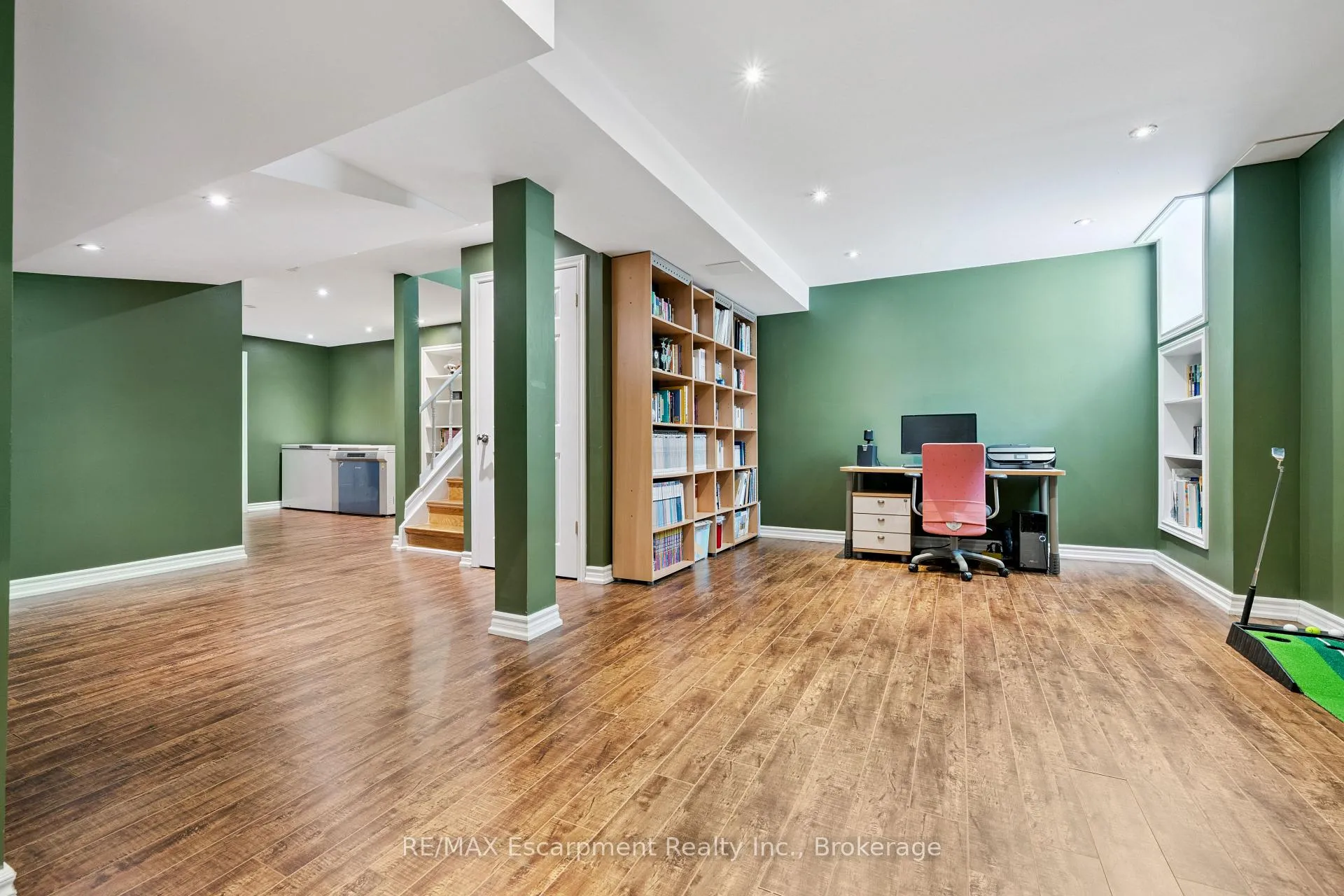 Photo 27 of 5360 Dryden Avenue, Burlington, Orchard — HOMEH