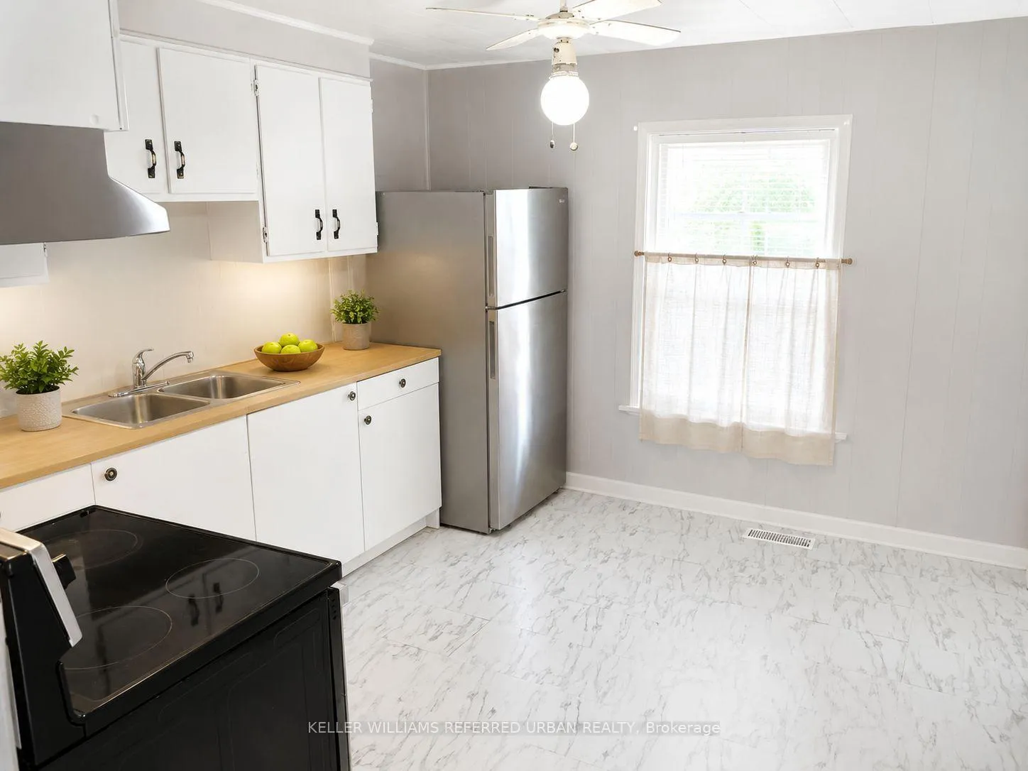 Photo 12 of 1004 Brock Road, Frontenac, Frontenac Centre — HOMEH