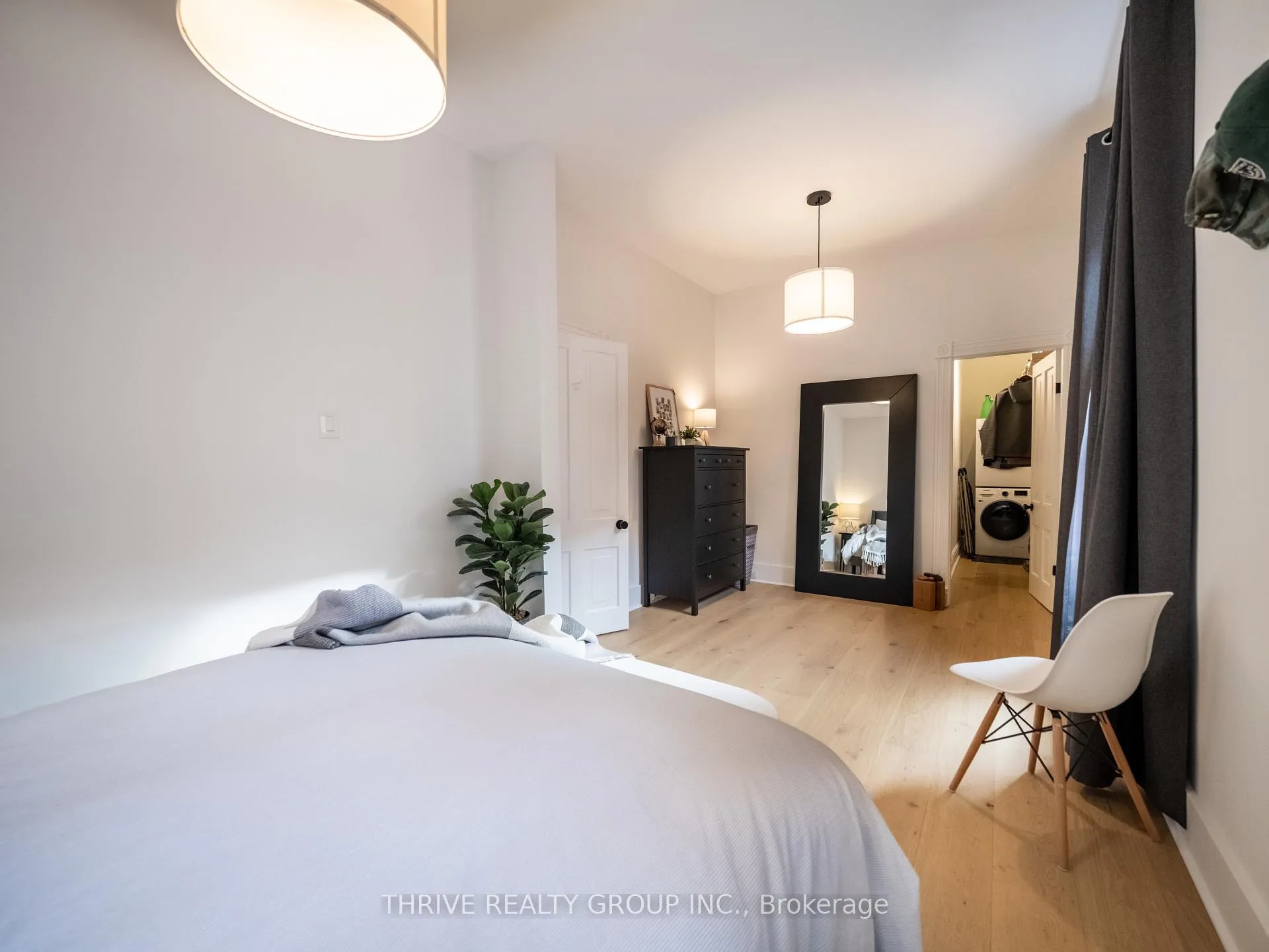 Photo 18 of 12 Arthur Street, London, East F — HOMEH