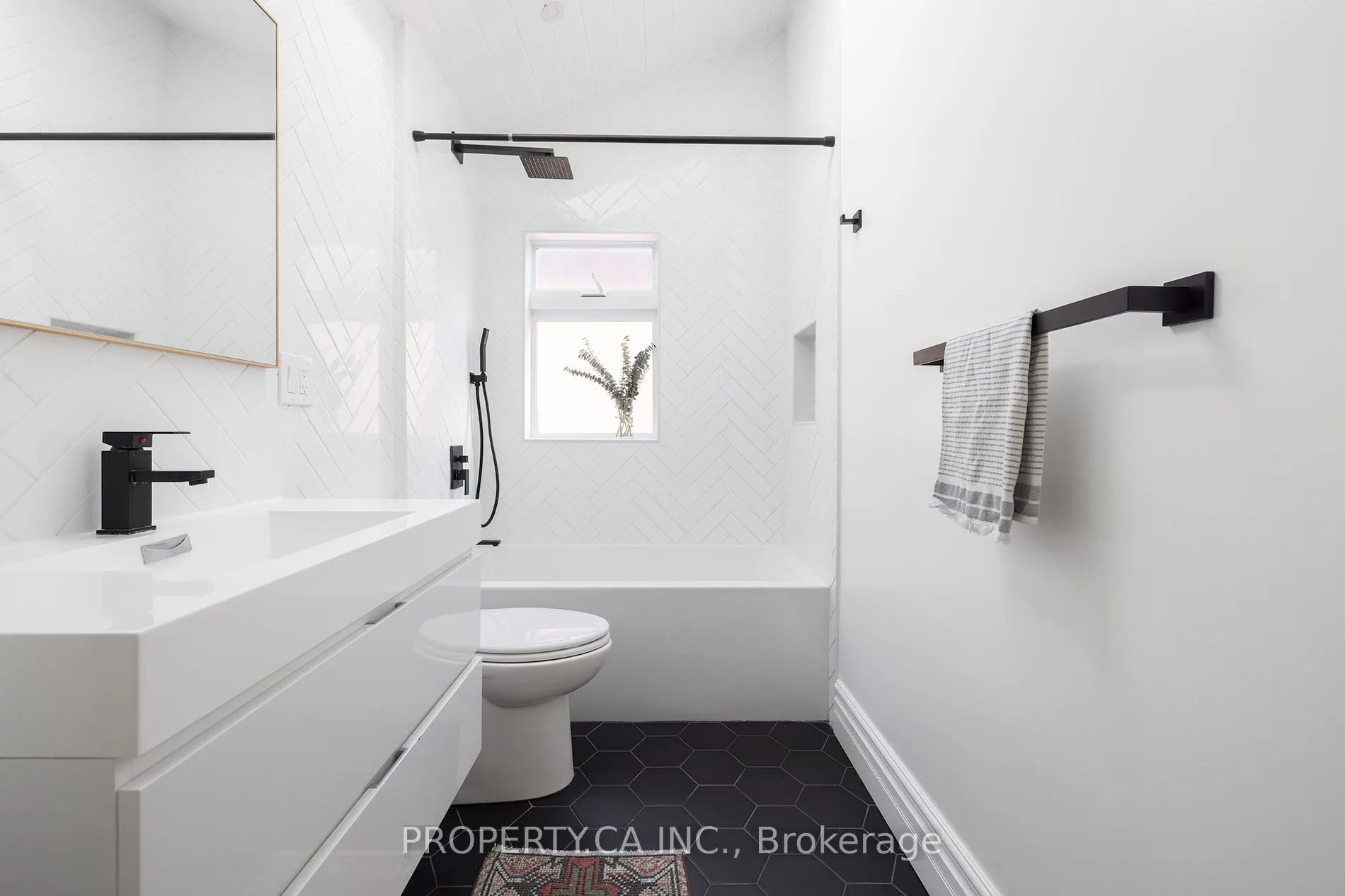Photo 11 of 89 Greensides Avenue, Toronto, Wychwood — HOMEH