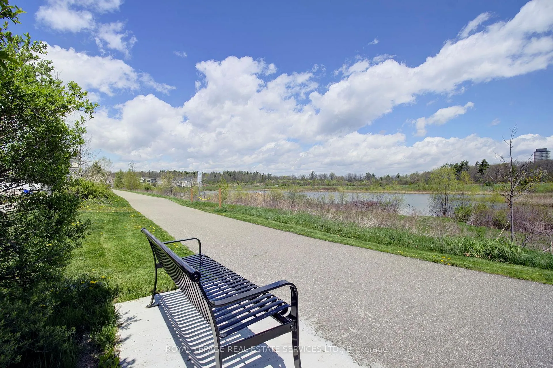 Photo 48 of 75 Ballmer Trail, Oakville, Glenorchy — HOMEH