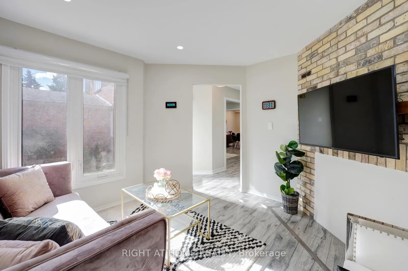 Photo 13 of 52 Dobson Drive, Ajax, Central — HOMEH