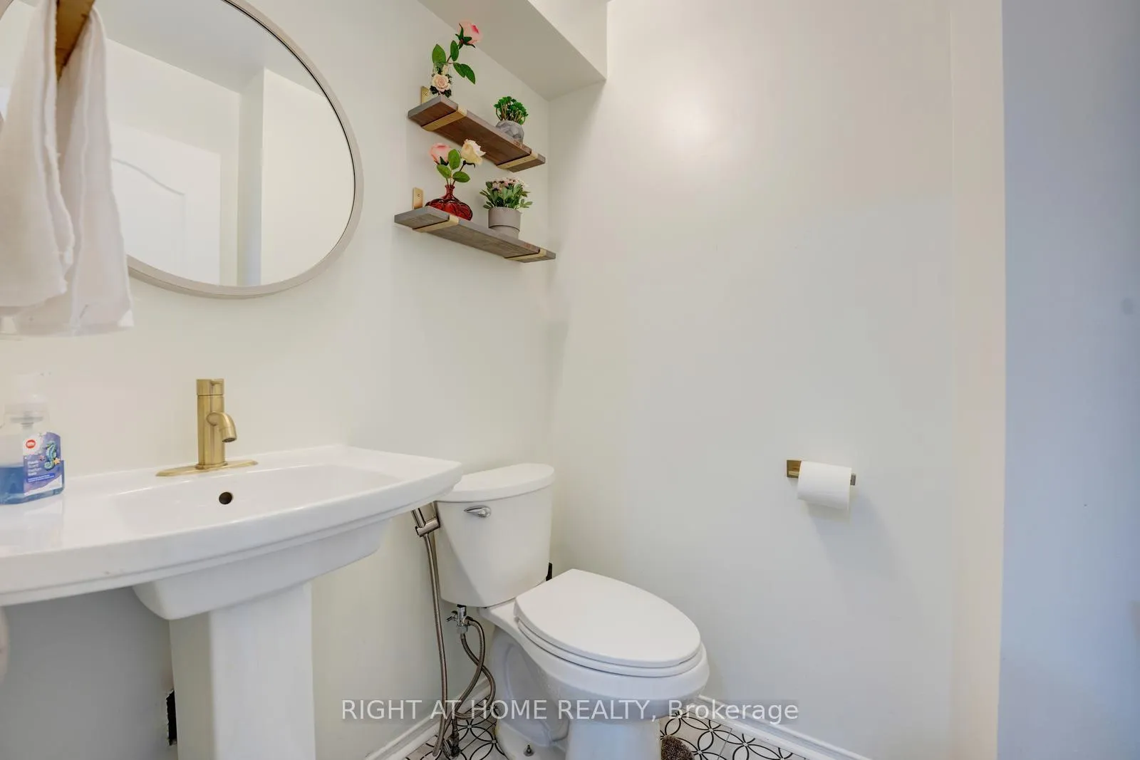 Photo 19 of 52 Dobson Drive, Ajax, Central — HOMEH