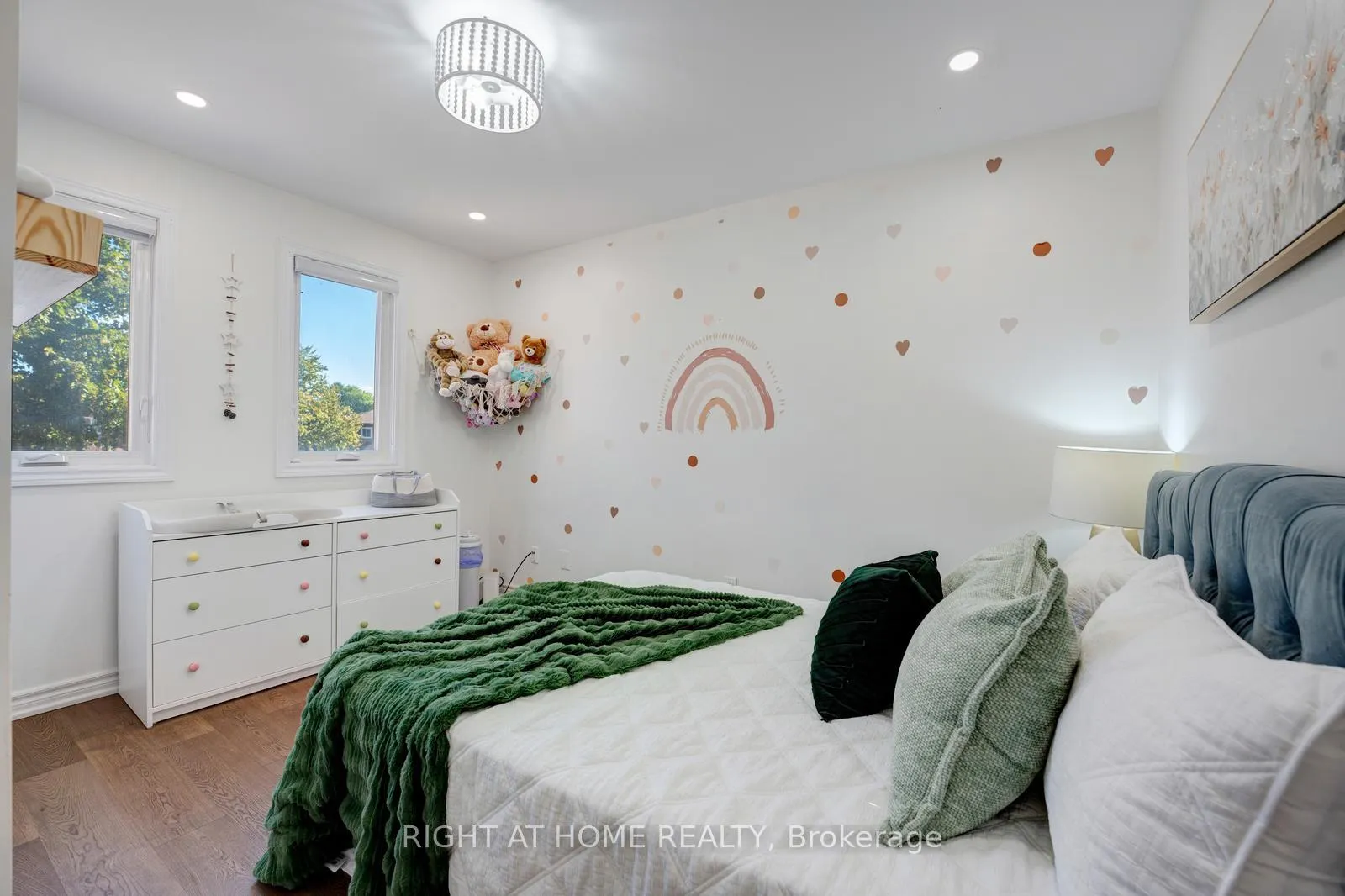Photo 28 of 52 Dobson Drive, Ajax, Central — HOMEH