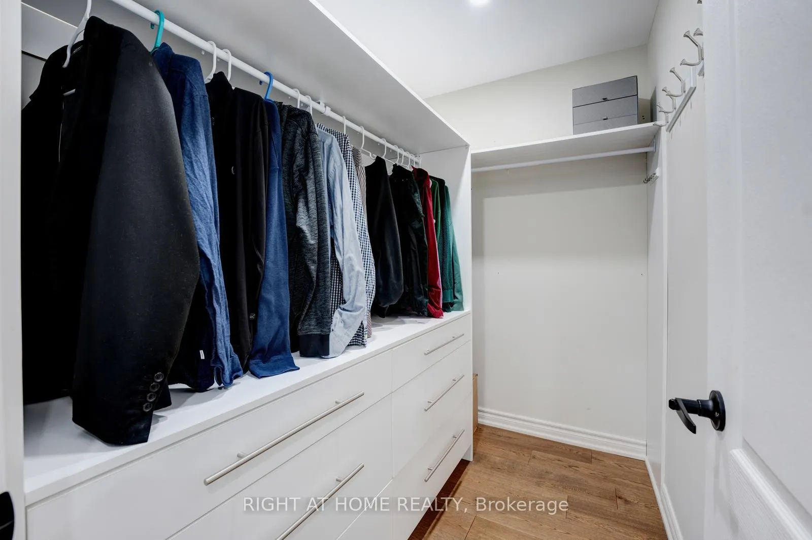 Photo 35 of 52 Dobson Drive, Ajax, Central — HOMEH