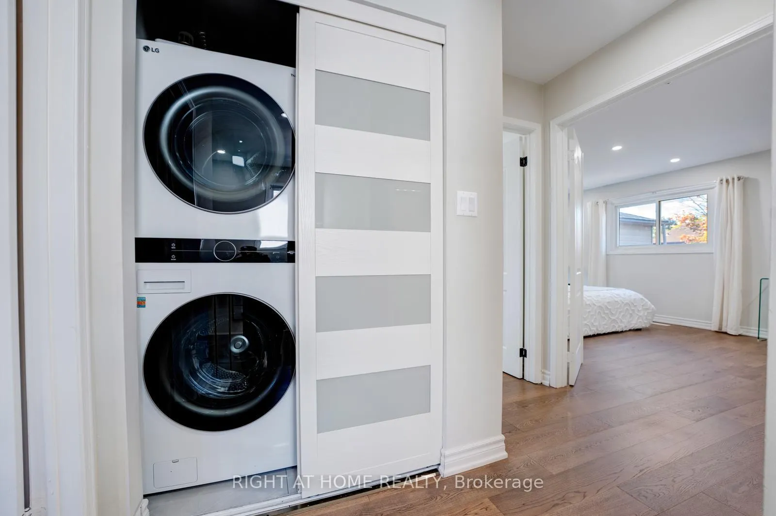 Photo 38 of 52 Dobson Drive, Ajax, Central — HOMEH