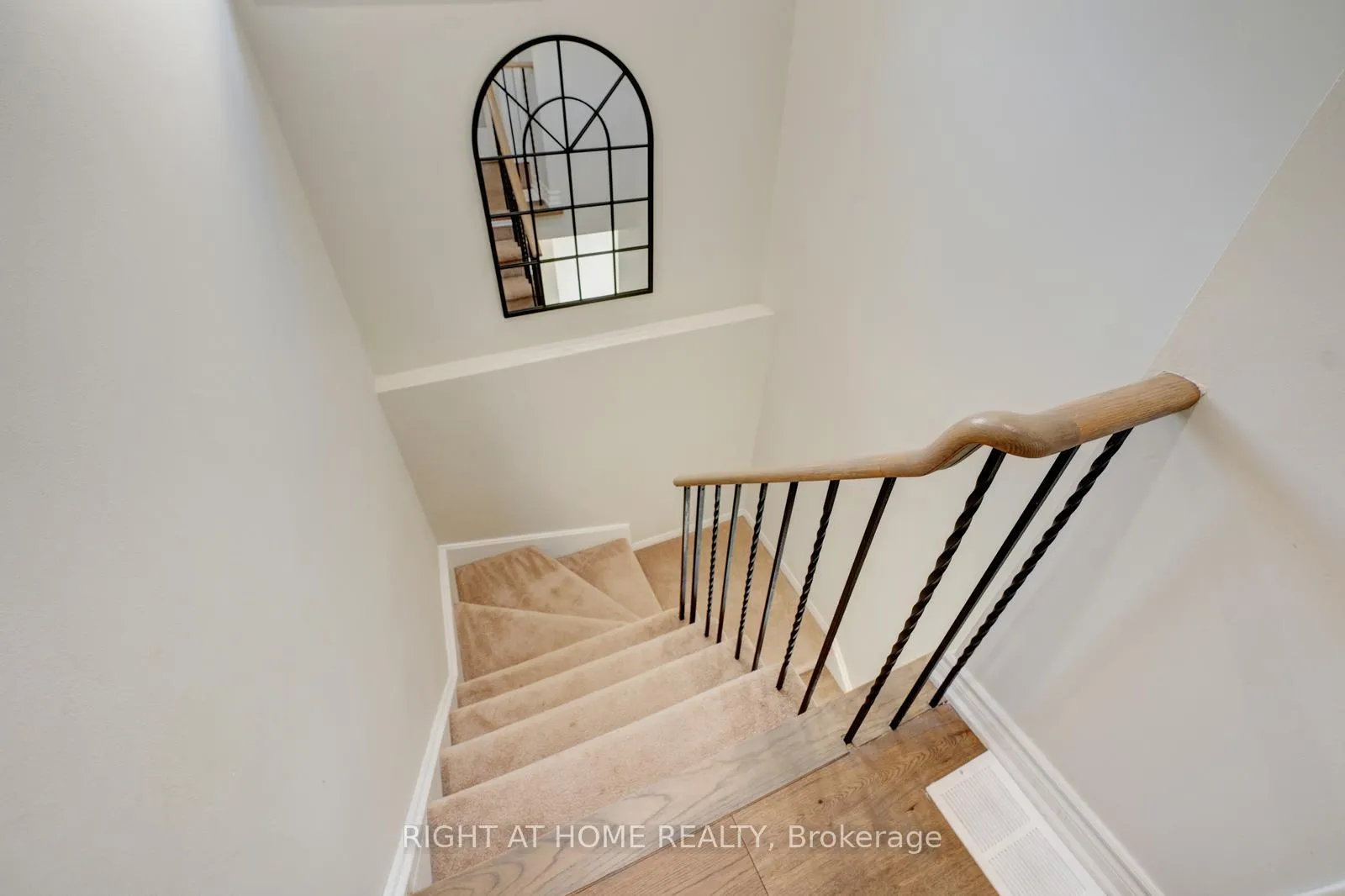Photo 40 of 52 Dobson Drive, Ajax, Central — HOMEH