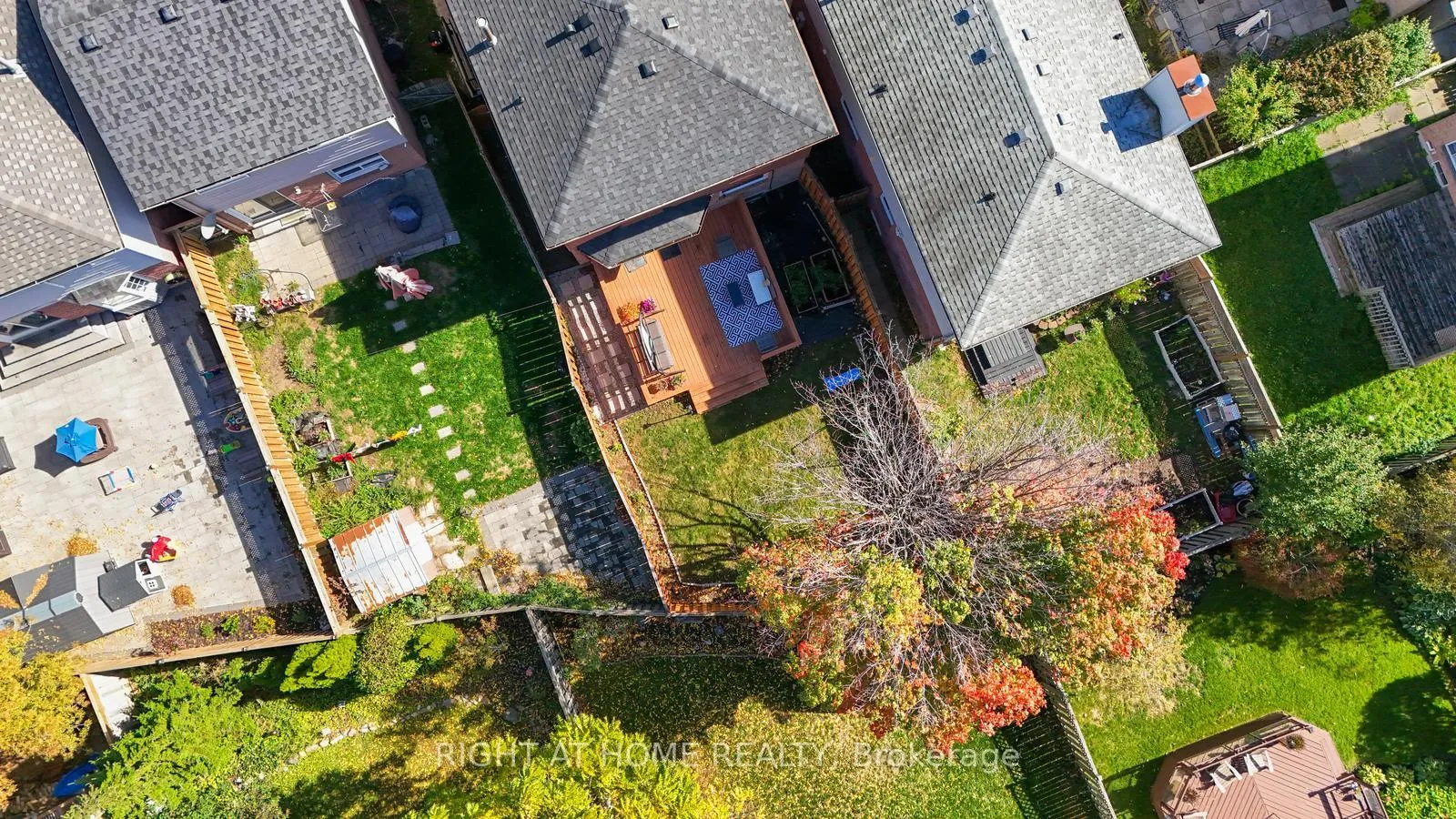 Photo 50 of 52 Dobson Drive, Ajax, Central — HOMEH