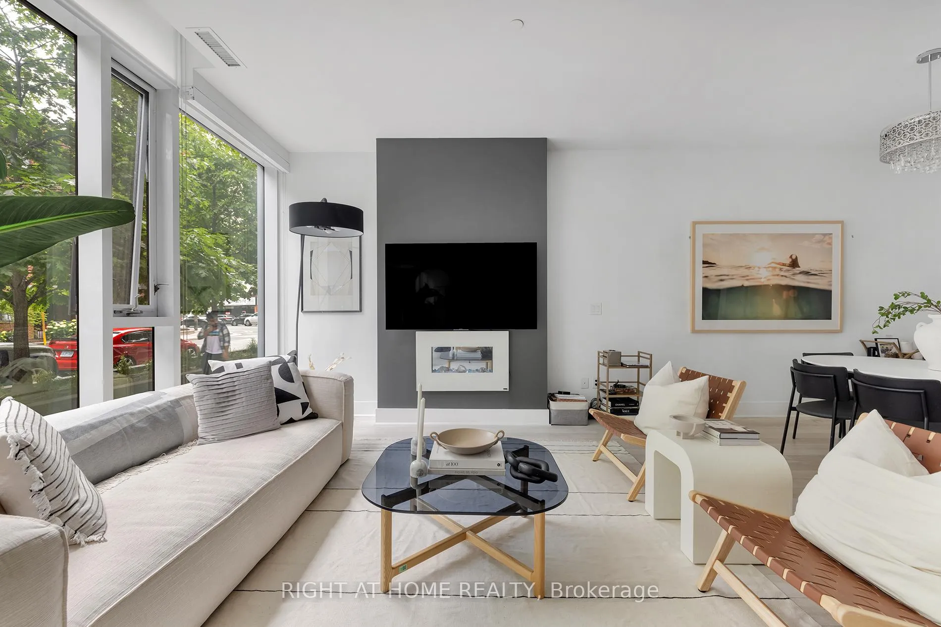 Photo 7 of Unit TH 101, 32 Davenport Road, Toronto, The Annex — HOMEH