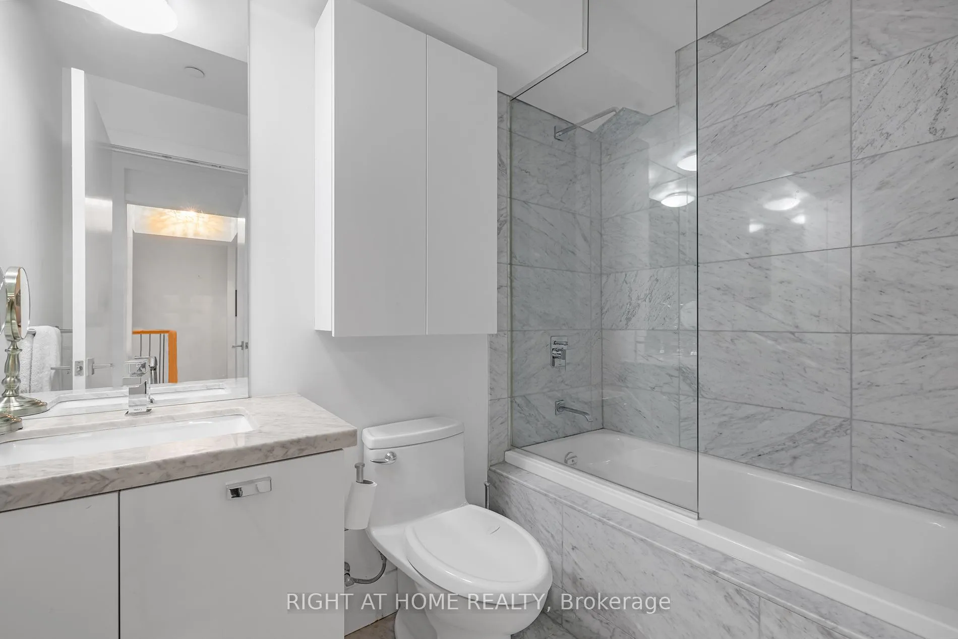 Photo 16 of Unit TH 101, 32 Davenport Road, Toronto, The Annex — HOMEH
