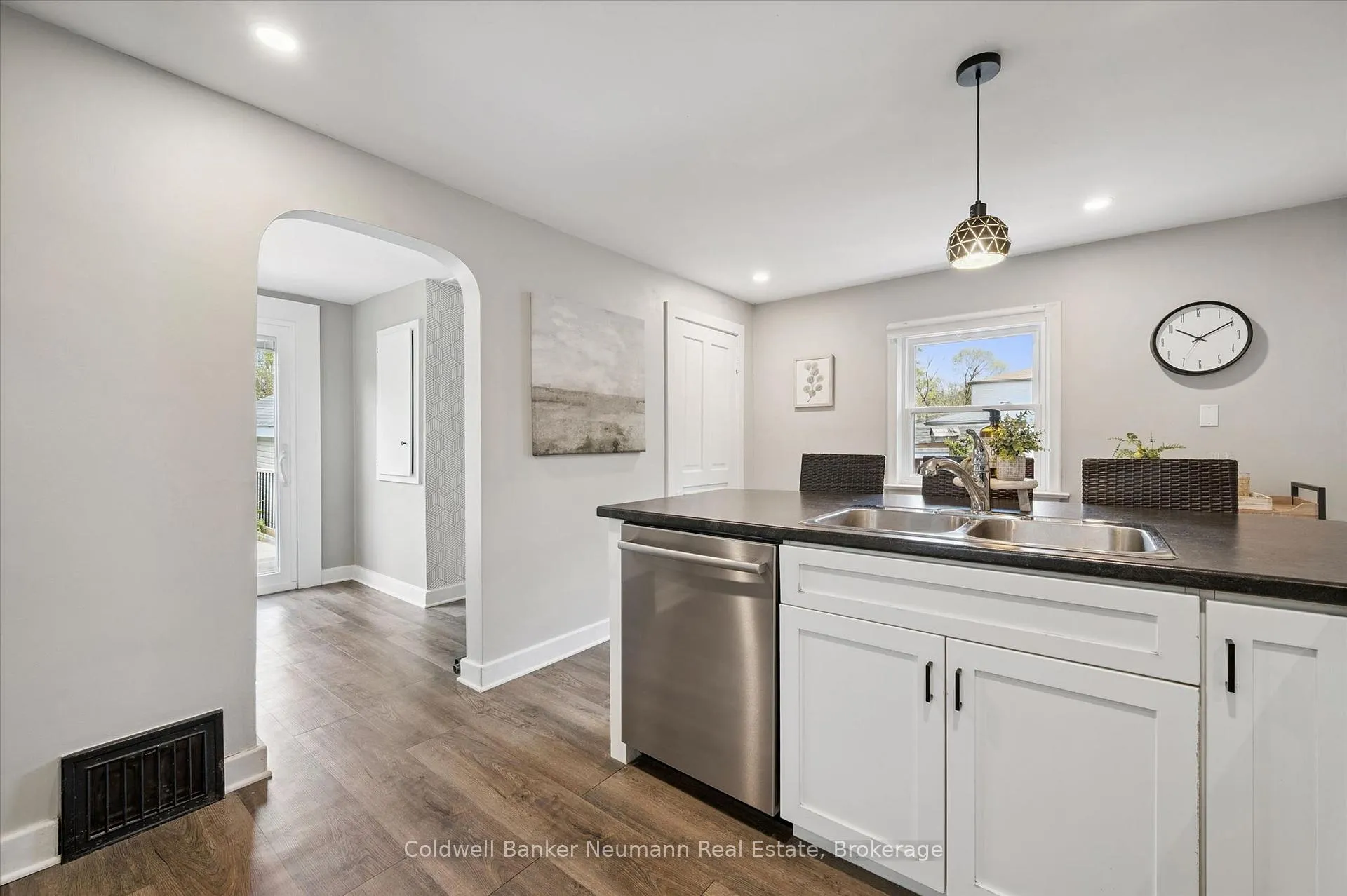 Photo 13 of 30 Huron Street, Guelph, St. Patrick's Ward — HOMEH