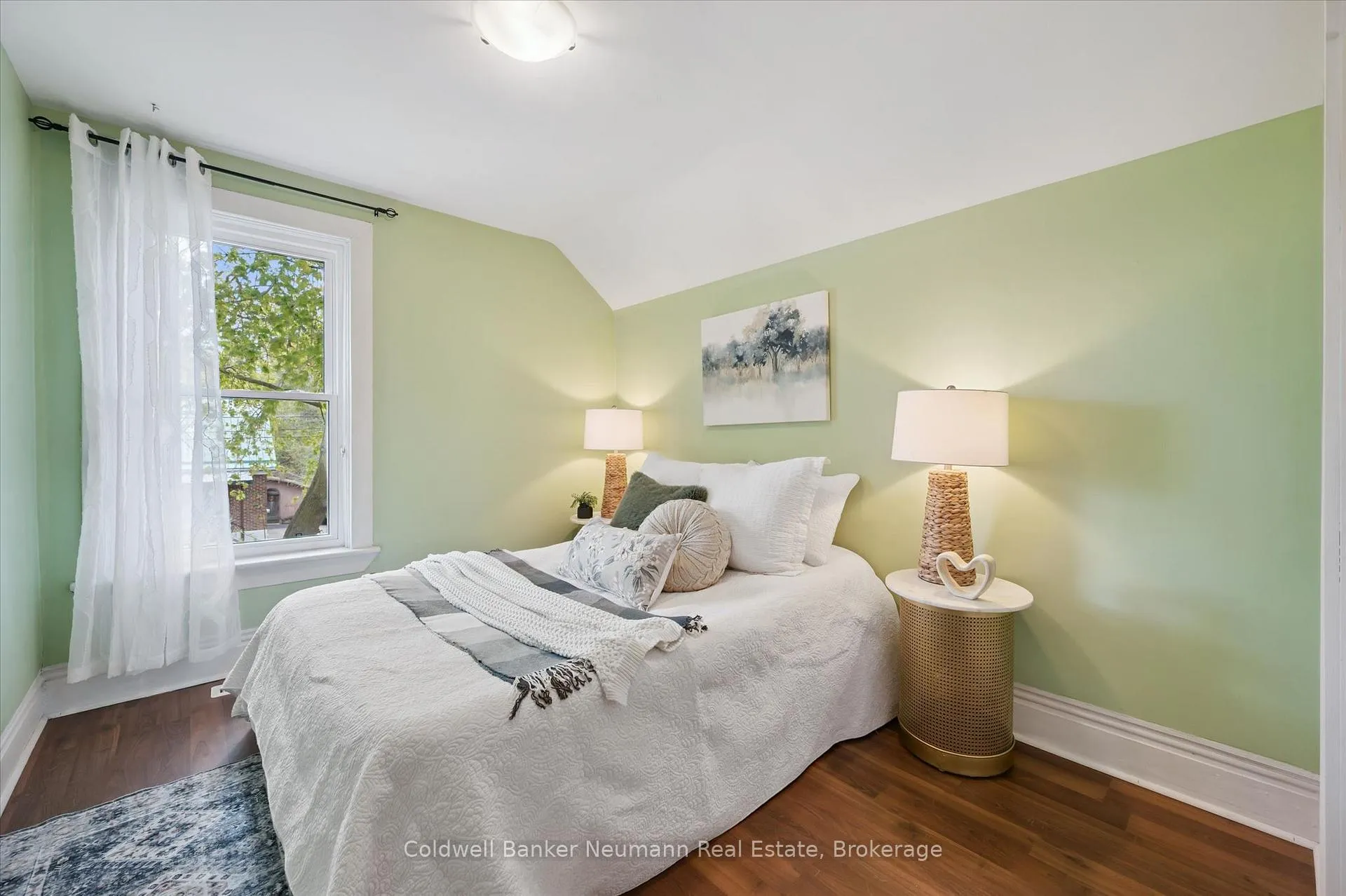 Photo 18 of 30 Huron Street, Guelph, St. Patrick's Ward — HOMEH