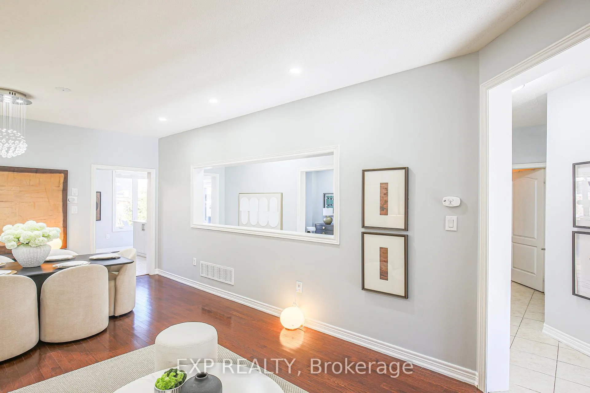 Photo 4 of 67 Pineforest Place, Markham, Wismer — HOMEH