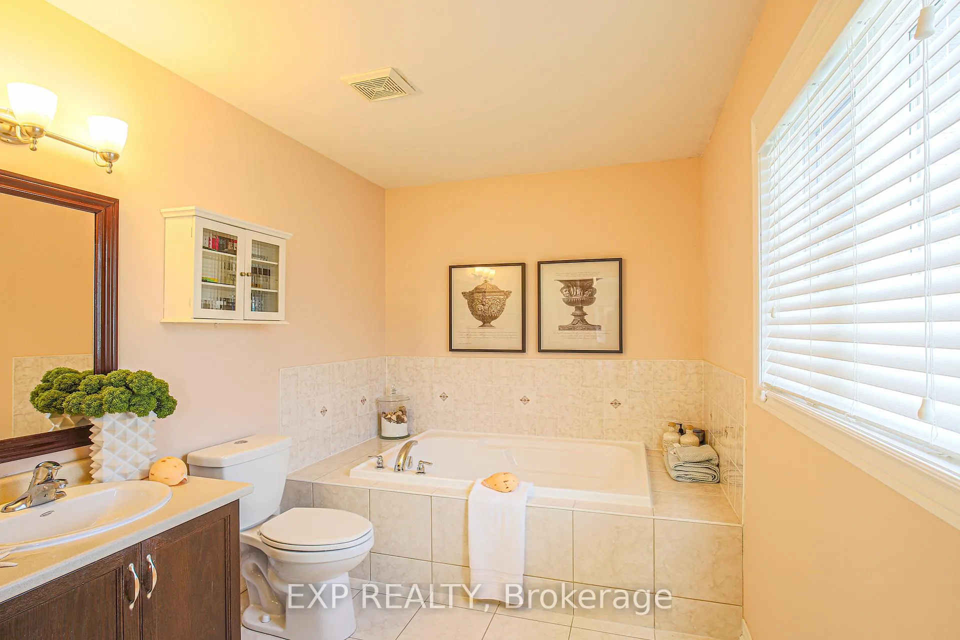 Photo 21 of 67 Pineforest Place, Markham, Wismer — HOMEH