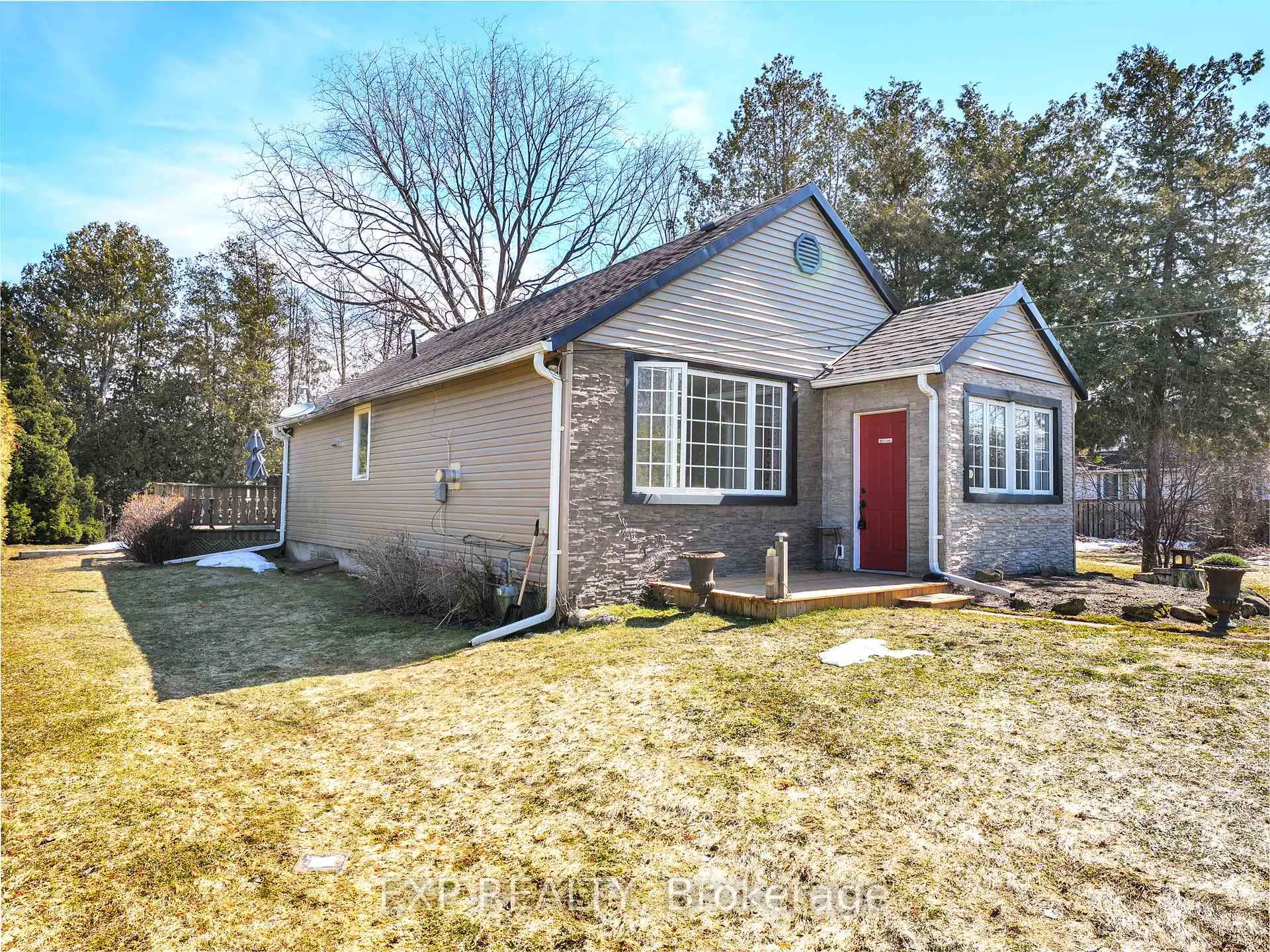 Photo 1 of 34 Lyons Lane, Georgina, Historic Lakeshore Communities — HOMEH
