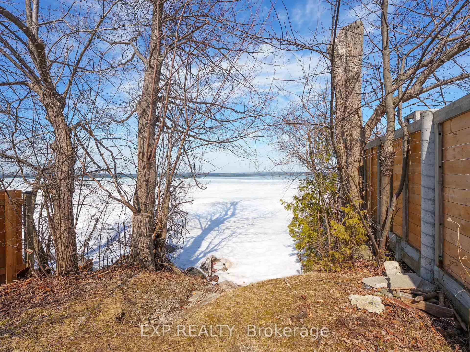 Photo 3 of 34 Lyons Lane, Georgina, Historic Lakeshore Communities — HOMEH