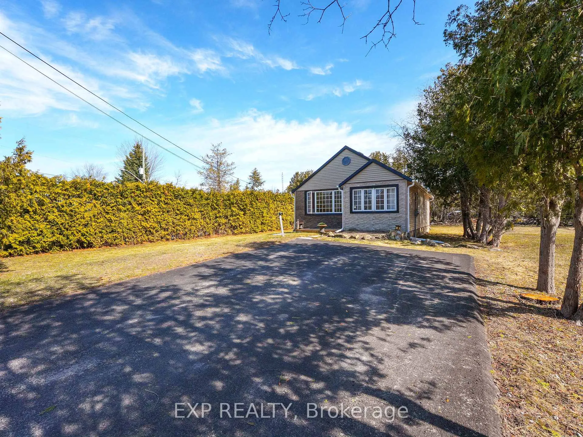 Photo 4 of 34 Lyons Lane, Georgina, Historic Lakeshore Communities — HOMEH