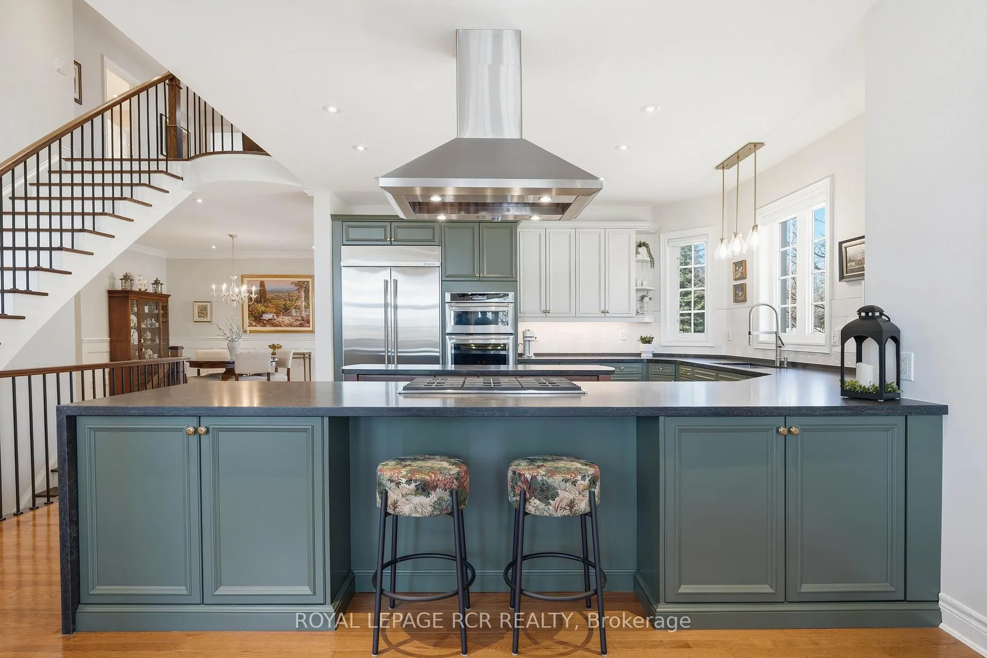 Photo 6 of Unit 88, 6 Danbrook Court, Aurora, Aurora Estates — HOMEH