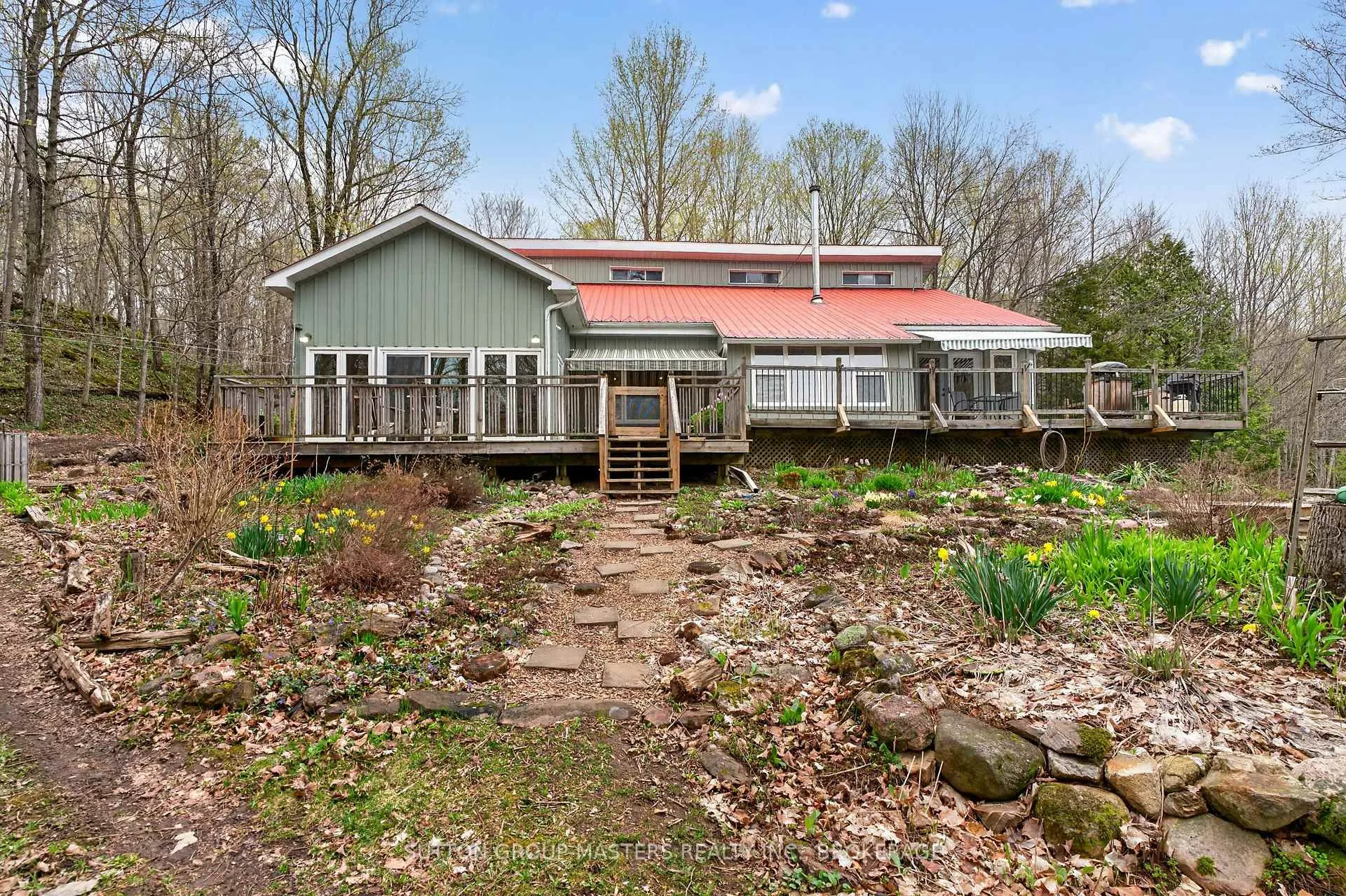 Photo 2 of 3595 Moore Farm Lane, Frontenac, Frontenac South — HOMEH