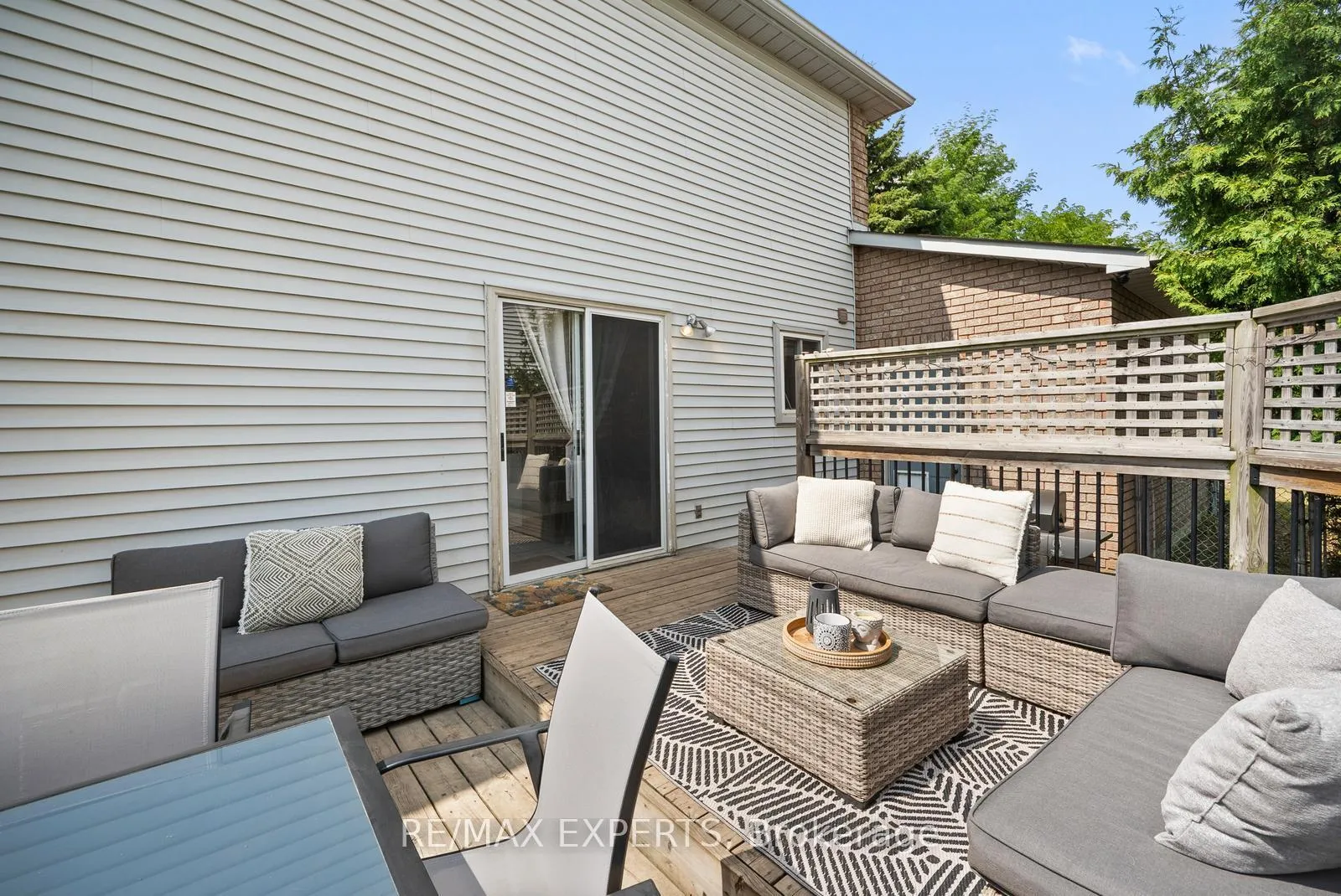 Photo 24 of 11 Penton Drive, Barrie, West Bayfield — HOMEH