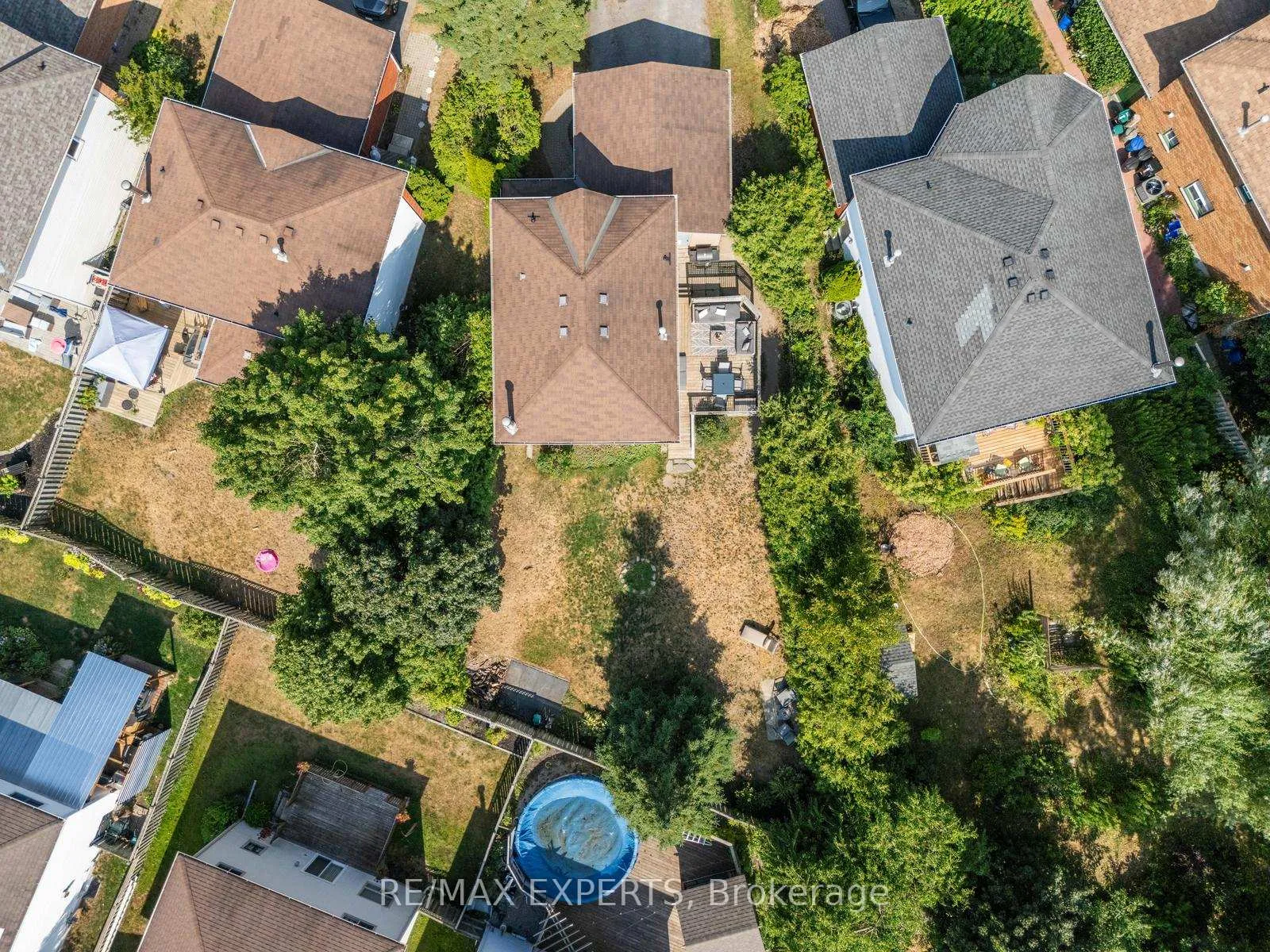 Photo 29 of 11 Penton Drive, Barrie, West Bayfield — HOMEH