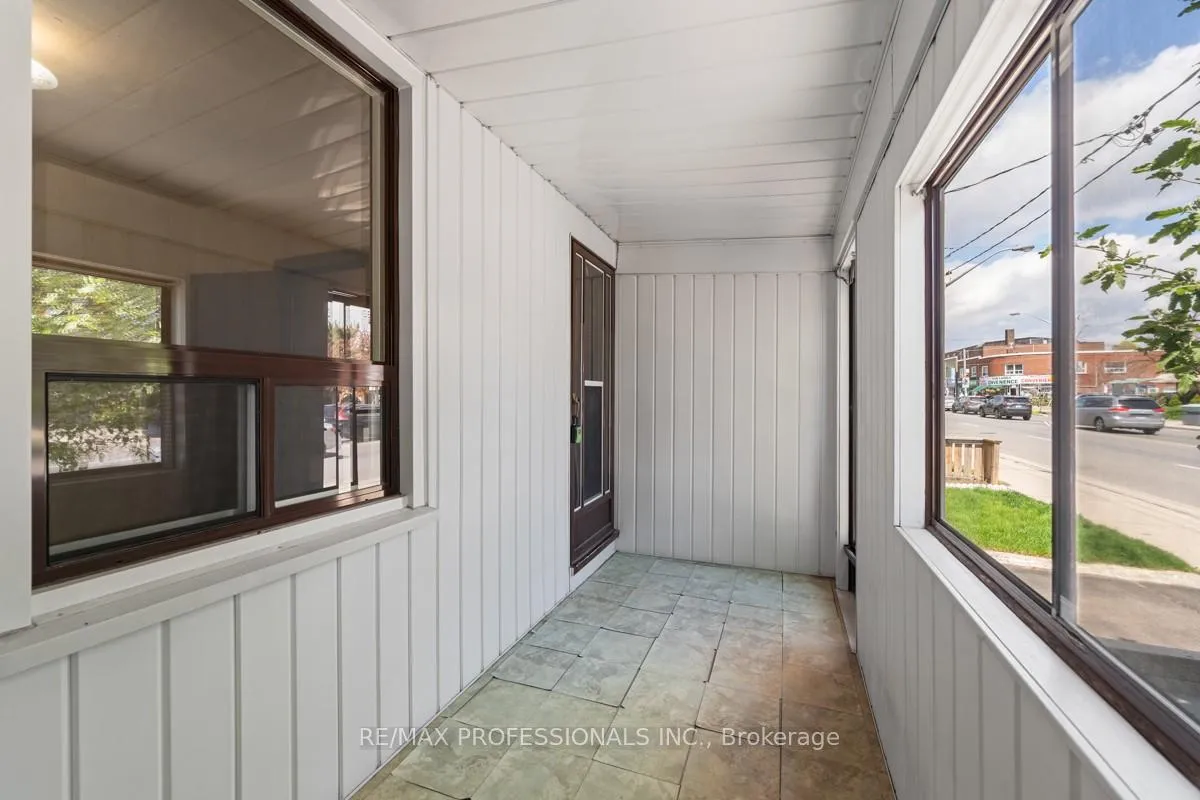 Photo 2 of 328 Donlands Avenue, Toronto, East York — HOMEH