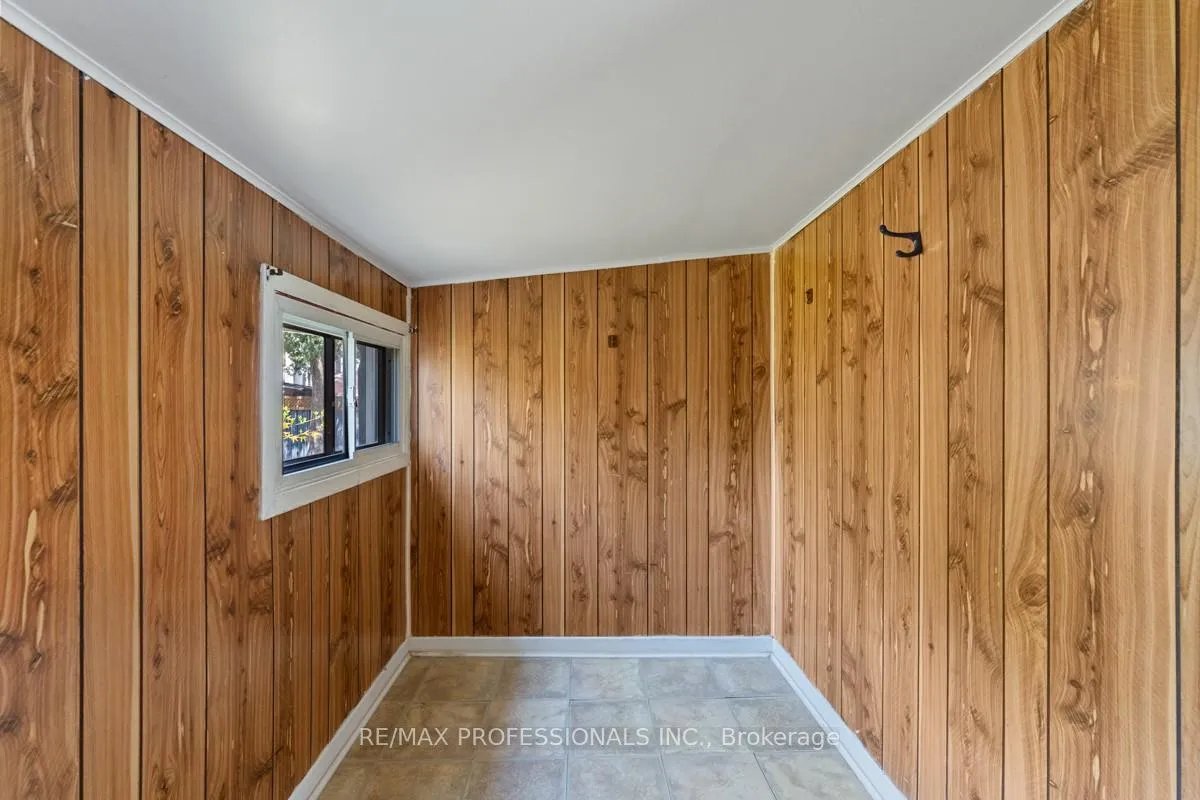 Photo 6 of 328 Donlands Avenue, Toronto, East York — HOMEH
