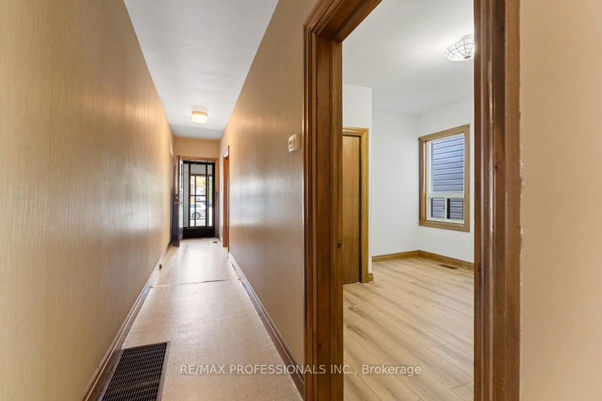 Photo 14 of 328 Donlands Avenue, Toronto, East York — HOMEH