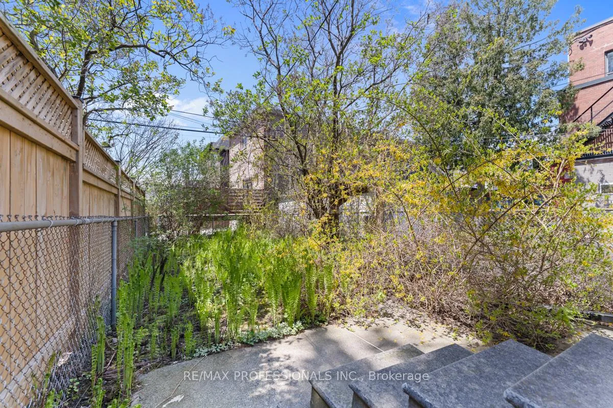 Photo 22 of 328 Donlands Avenue, Toronto, East York — HOMEH