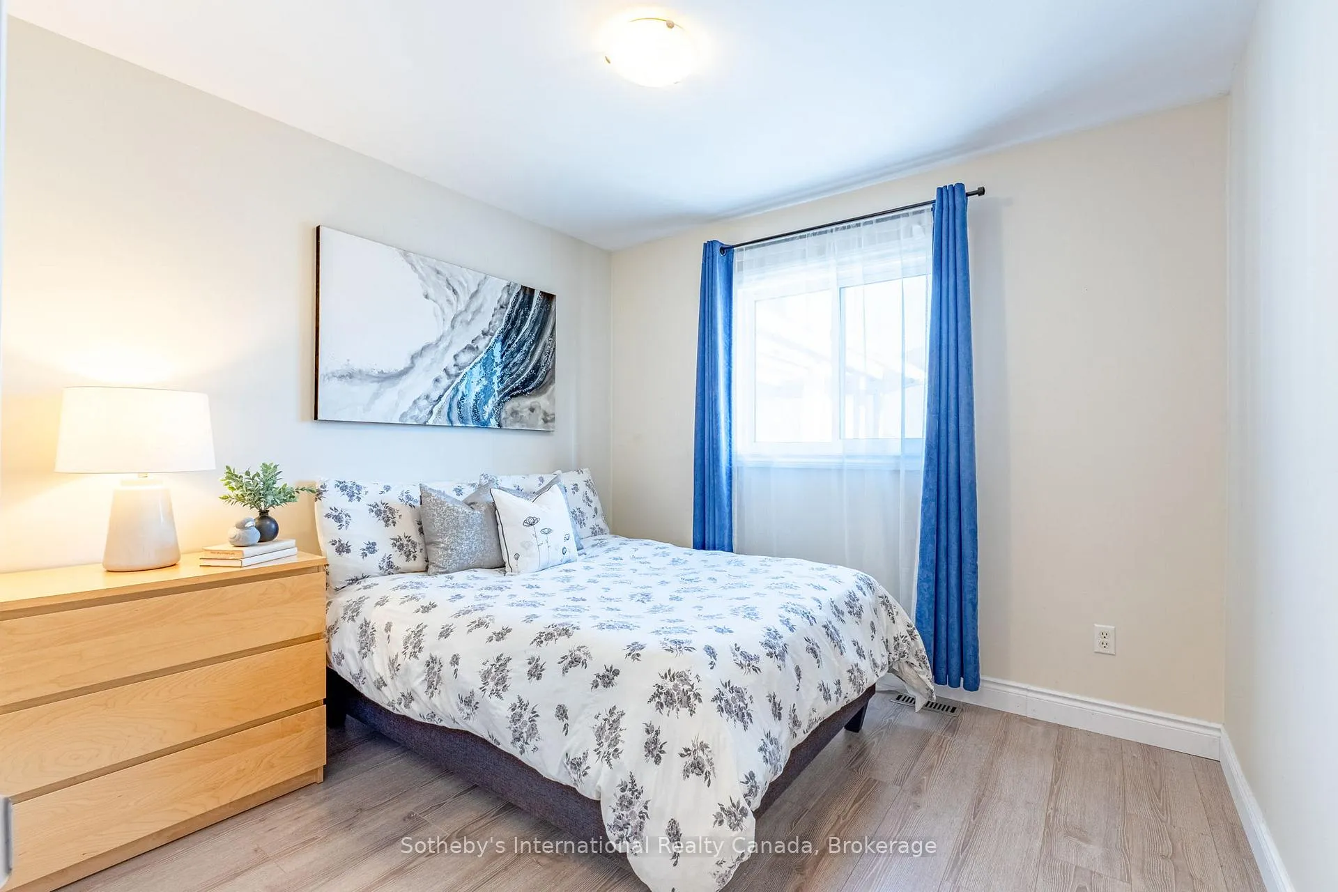 Photo 17 of 299 Harvie Road, Barrie, Holly — HOMEH