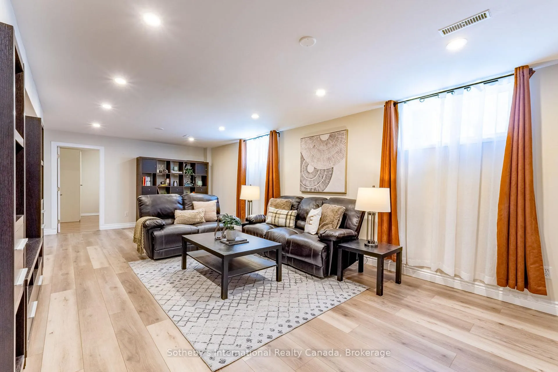 Photo 23 of 299 Harvie Road, Barrie, Holly — HOMEH