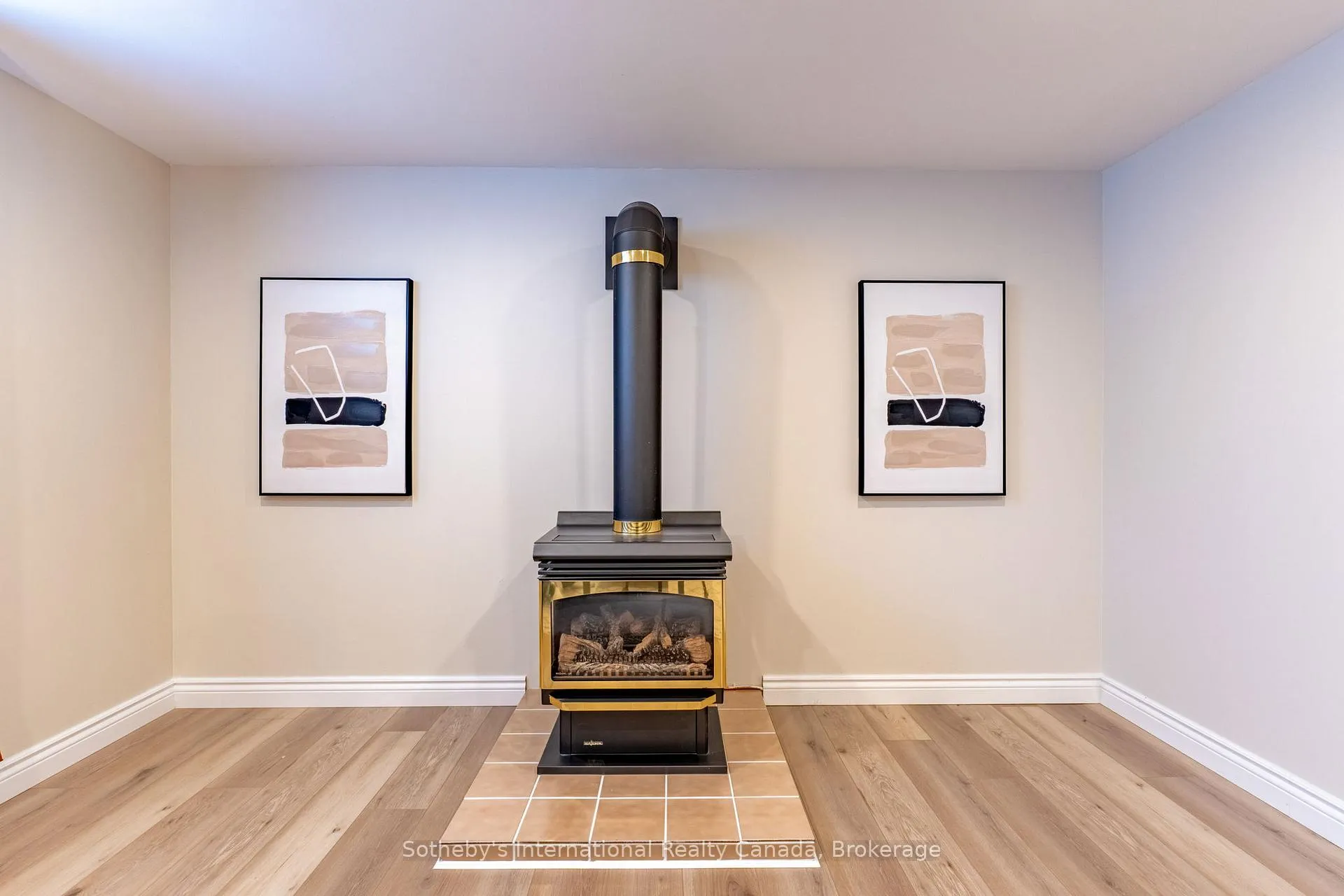 Photo 25 of 299 Harvie Road, Barrie, Holly — HOMEH