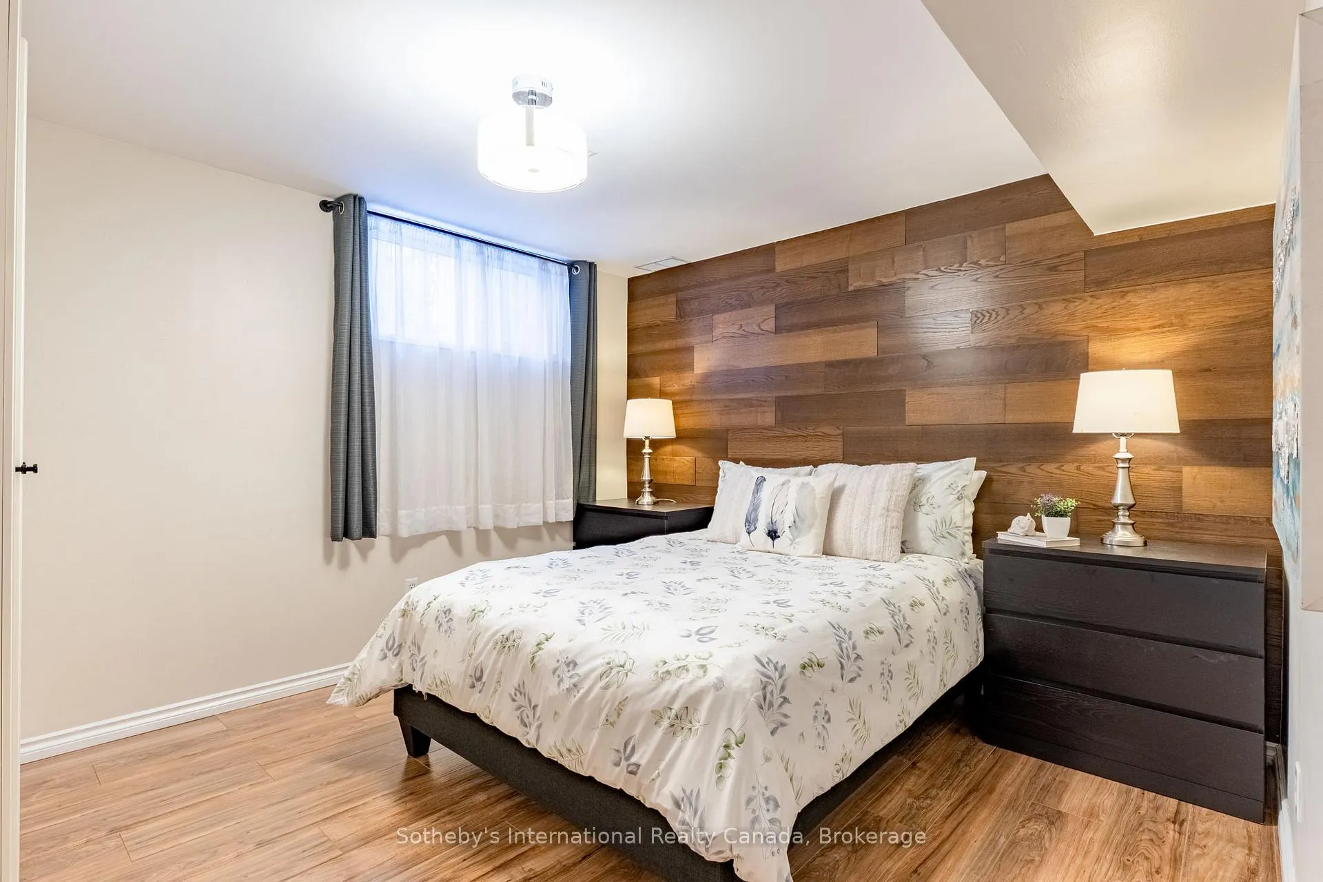 Photo 28 of 299 Harvie Road, Barrie, Holly — HOMEH