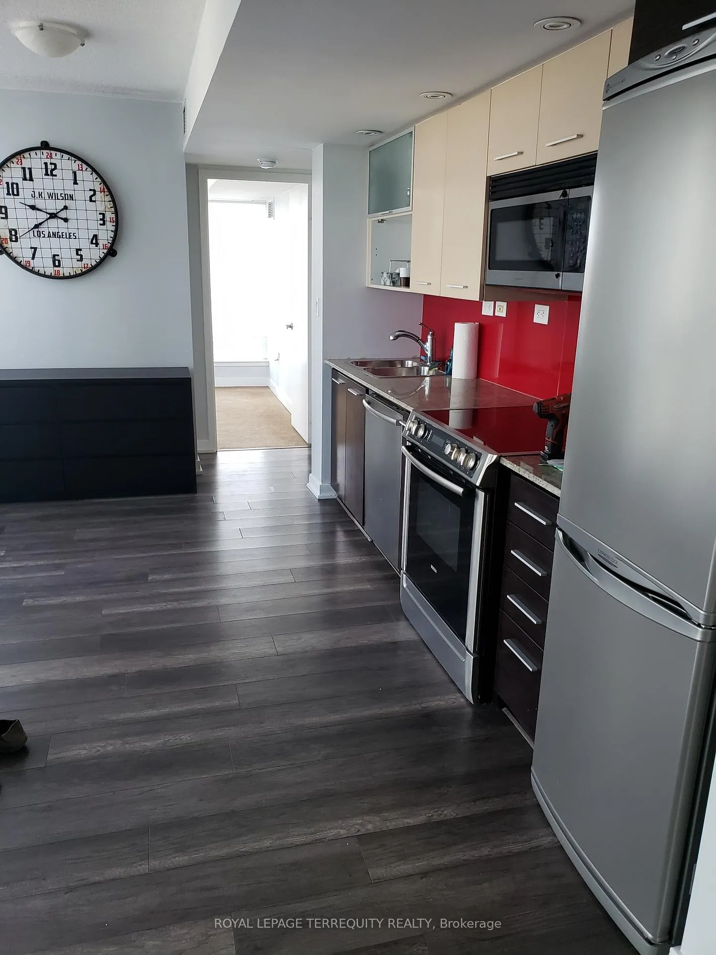 Photo 6 of Unit 1009, 8 Telegram Mews Drive, Toronto, Waterfront Communities — HOMEH