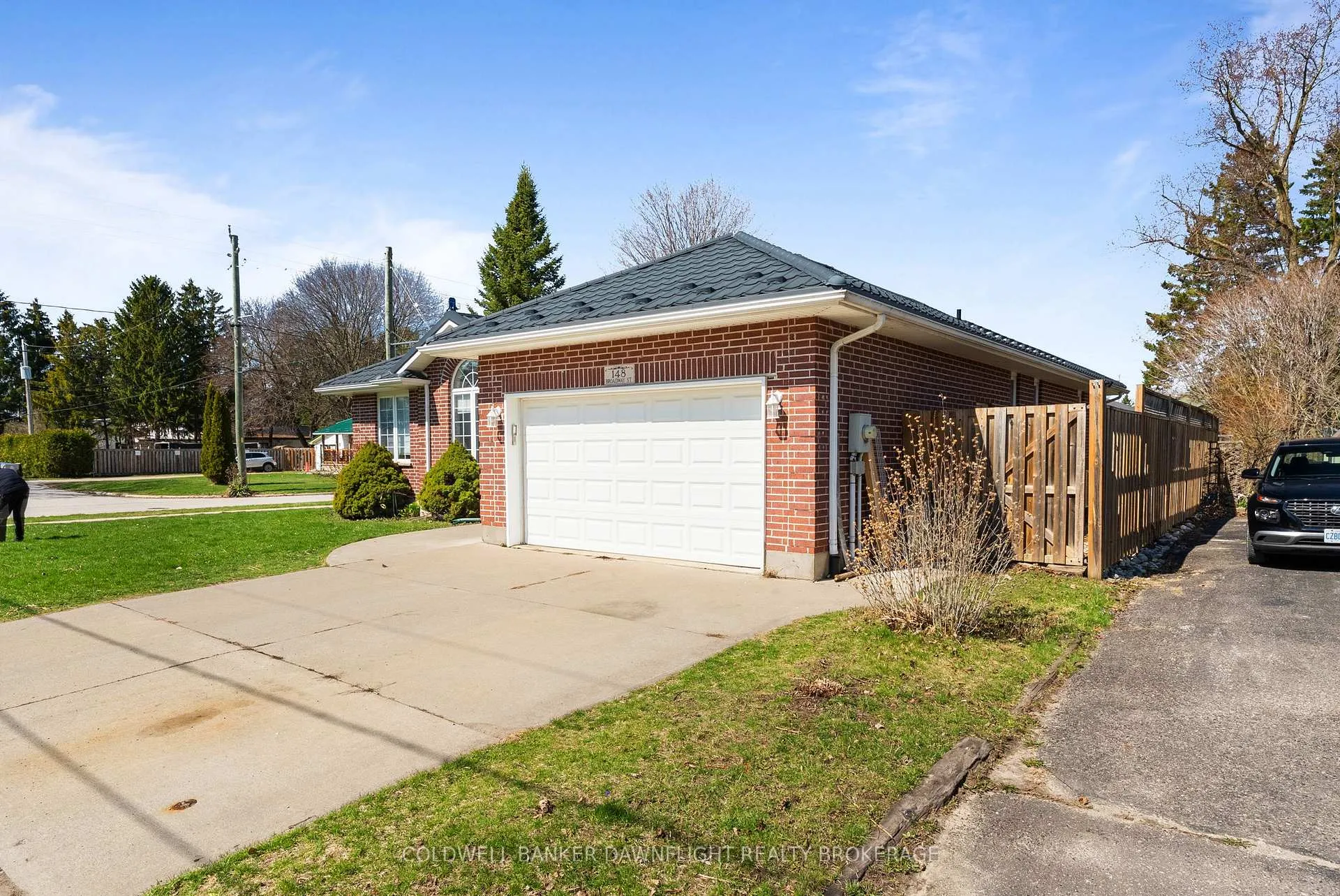 Photo 4 of 148 Broadway Street, North Middlesex, Parkhill — HOMEH