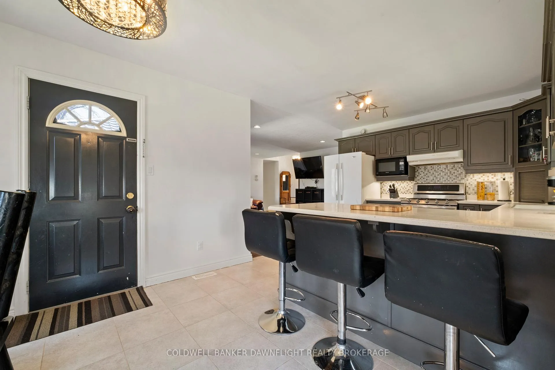 Photo 13 of 148 Broadway Street, North Middlesex, Parkhill — HOMEH
